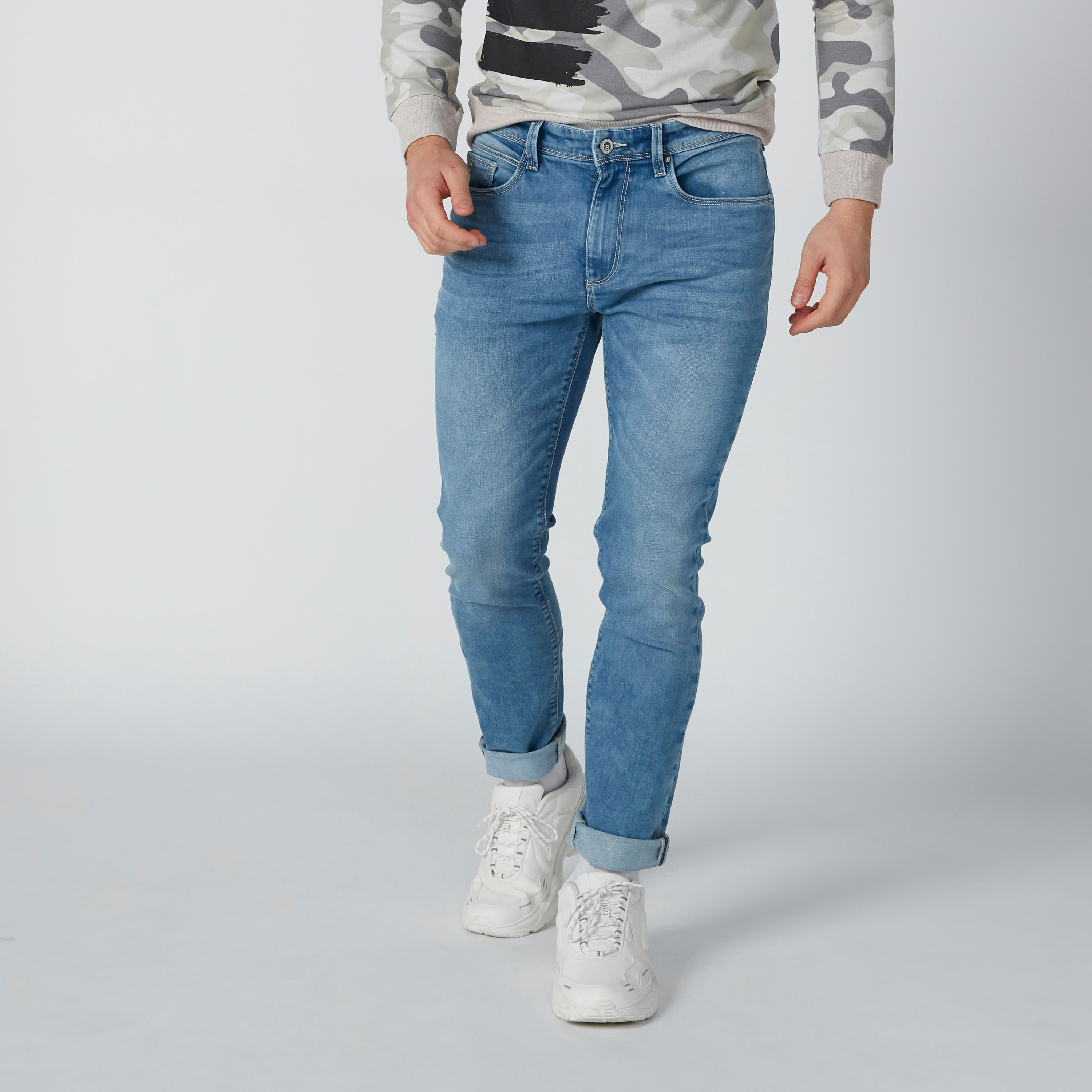 بنطال جينز طويل بجيوب-men-clothing-bottoms-jeans-image-3