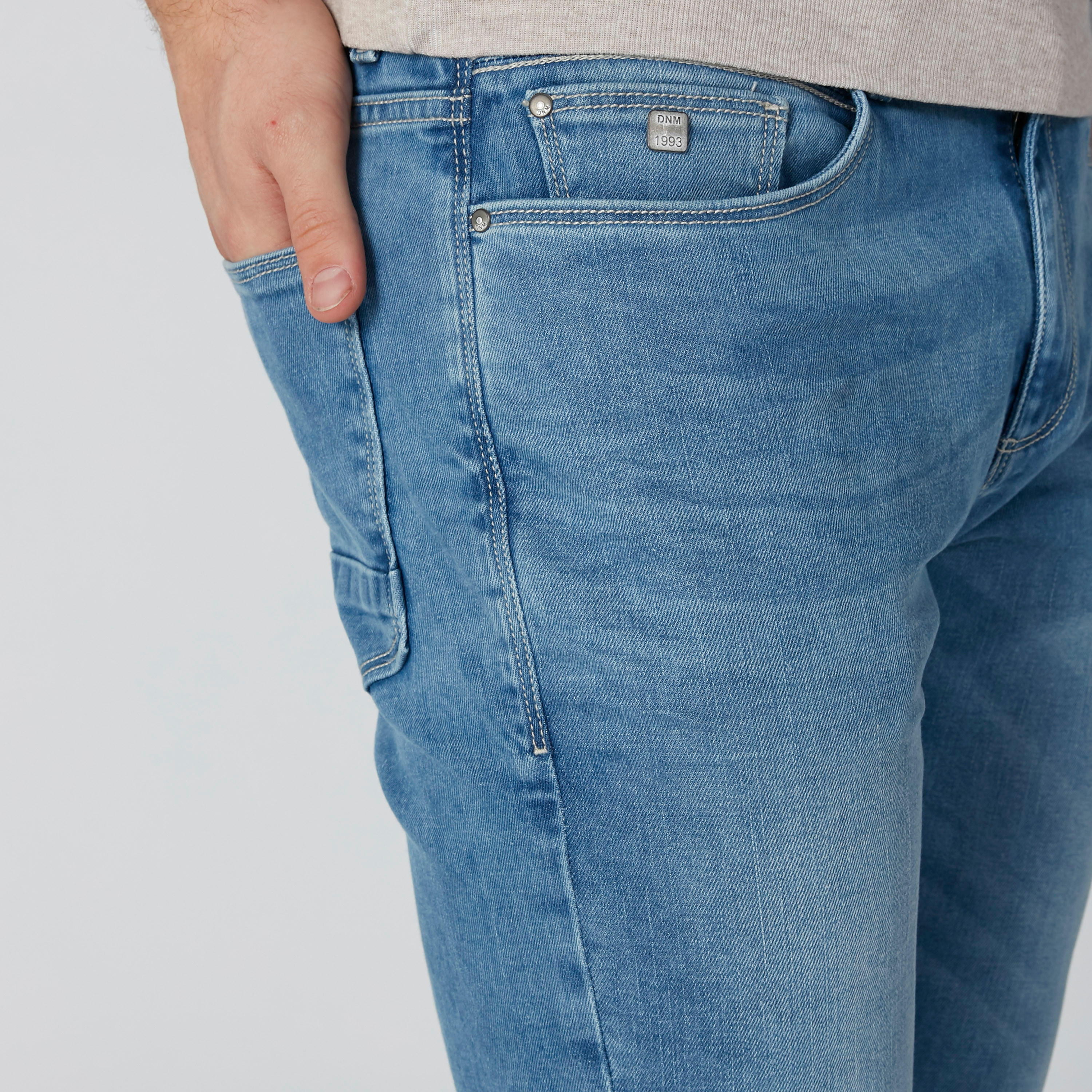 بنطال جينز طويل بجيوب-men-clothing-bottoms-jeans-image-6