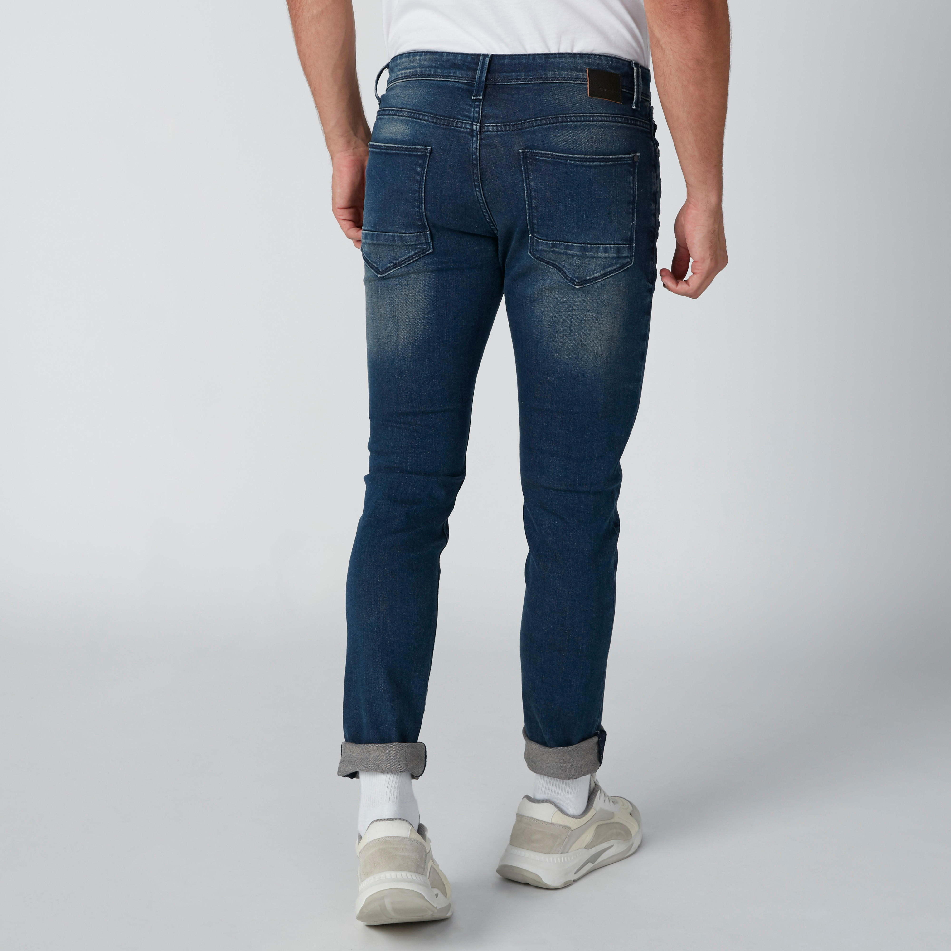 بنطال جينز طويل بجيوب-men-clothing-bottoms-jeans-image-1