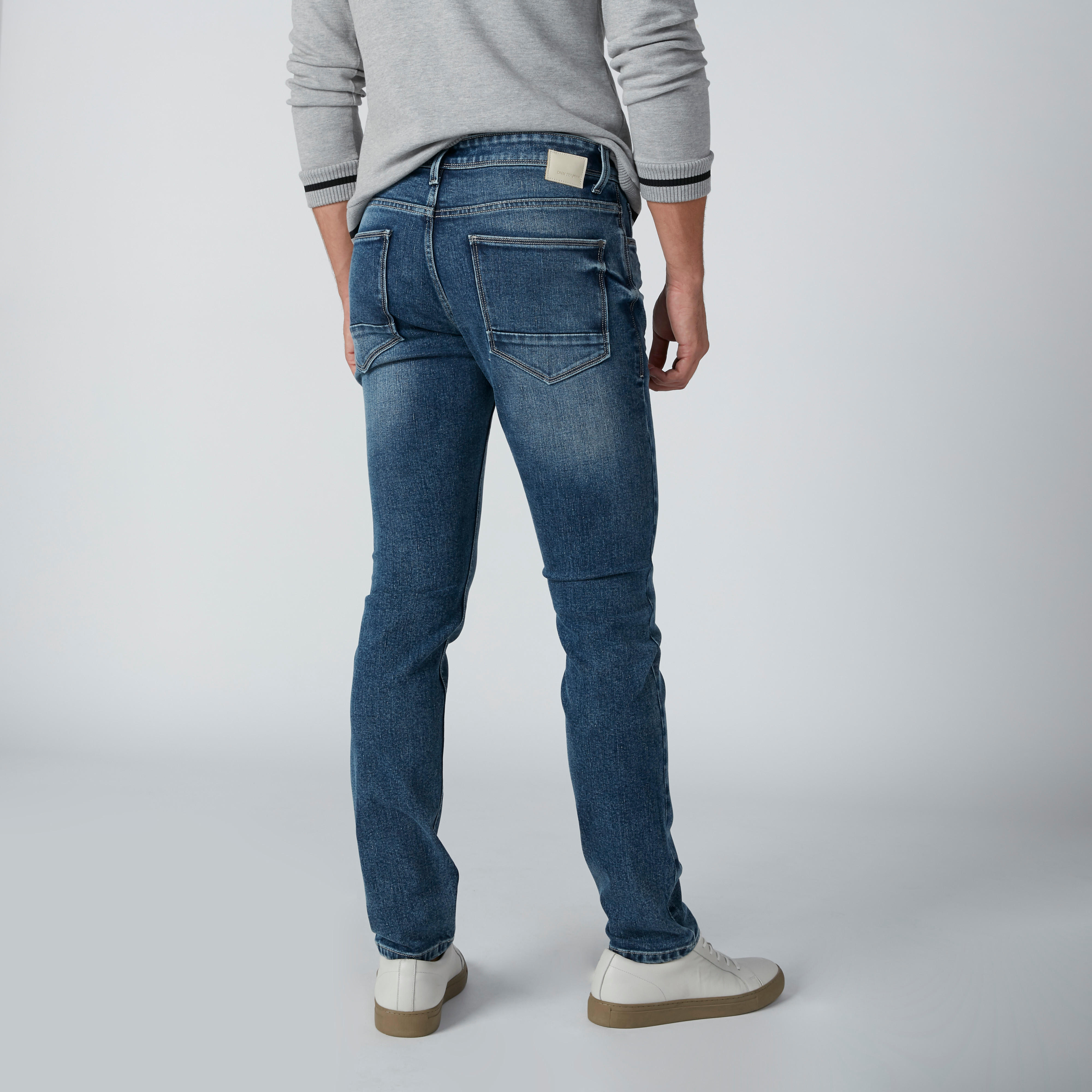 بنطال جينز طويل بجيوب-men-clothing-bottoms-jeans-image-1