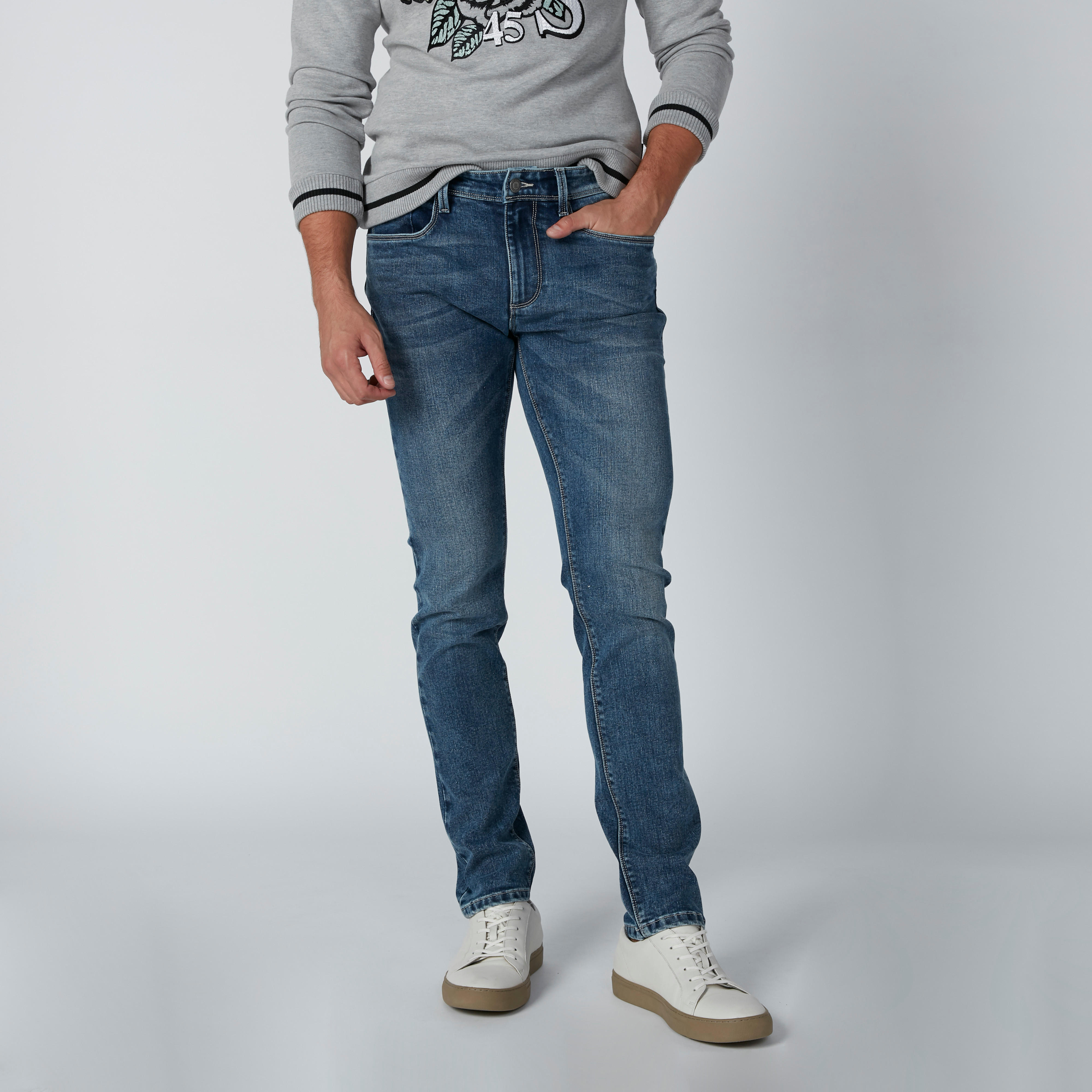 بنطال جينز طويل بجيوب-men-clothing-bottoms-jeans-image-4