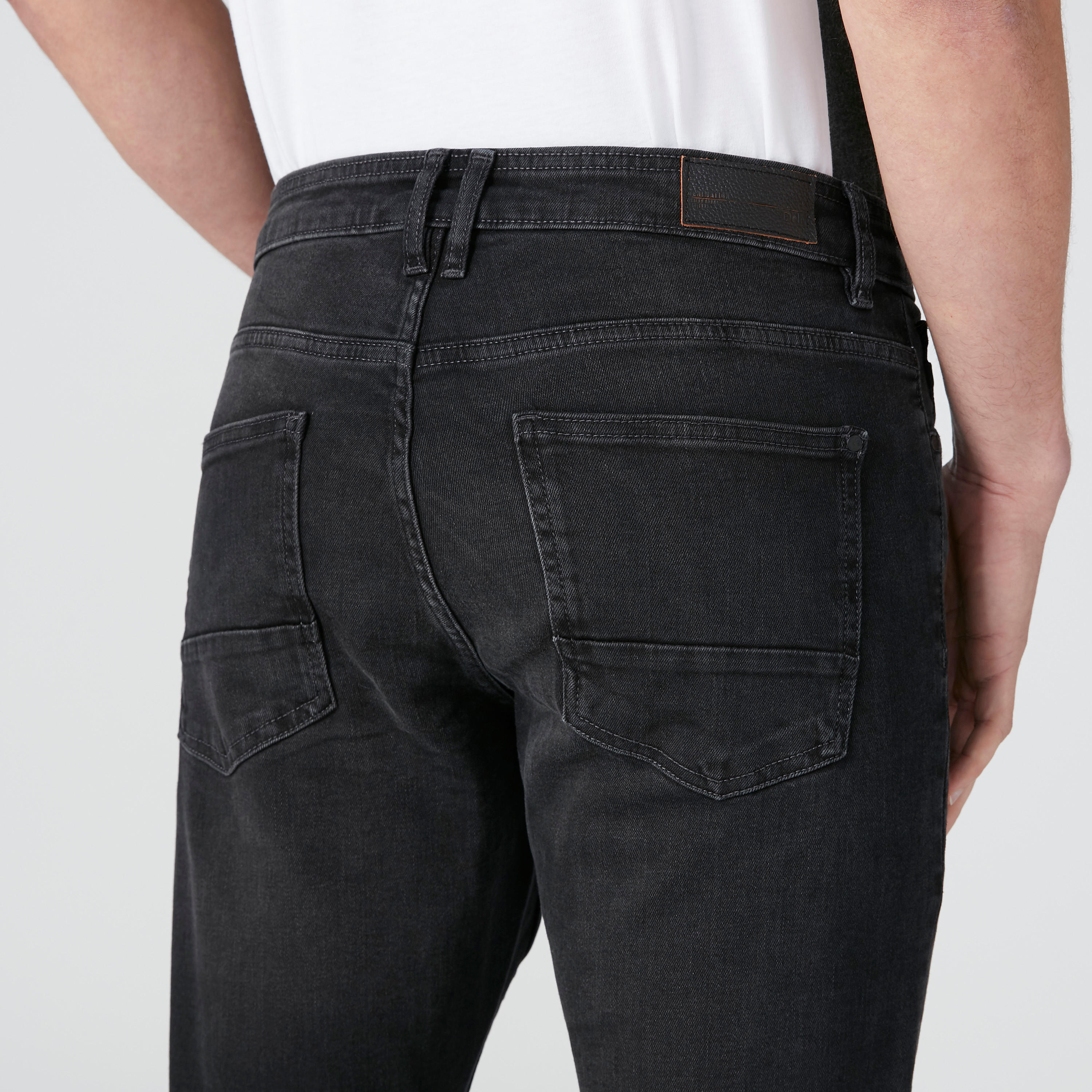 بنطال جينز طويل بجيوب-men-clothing-bottoms-jeans-image-5