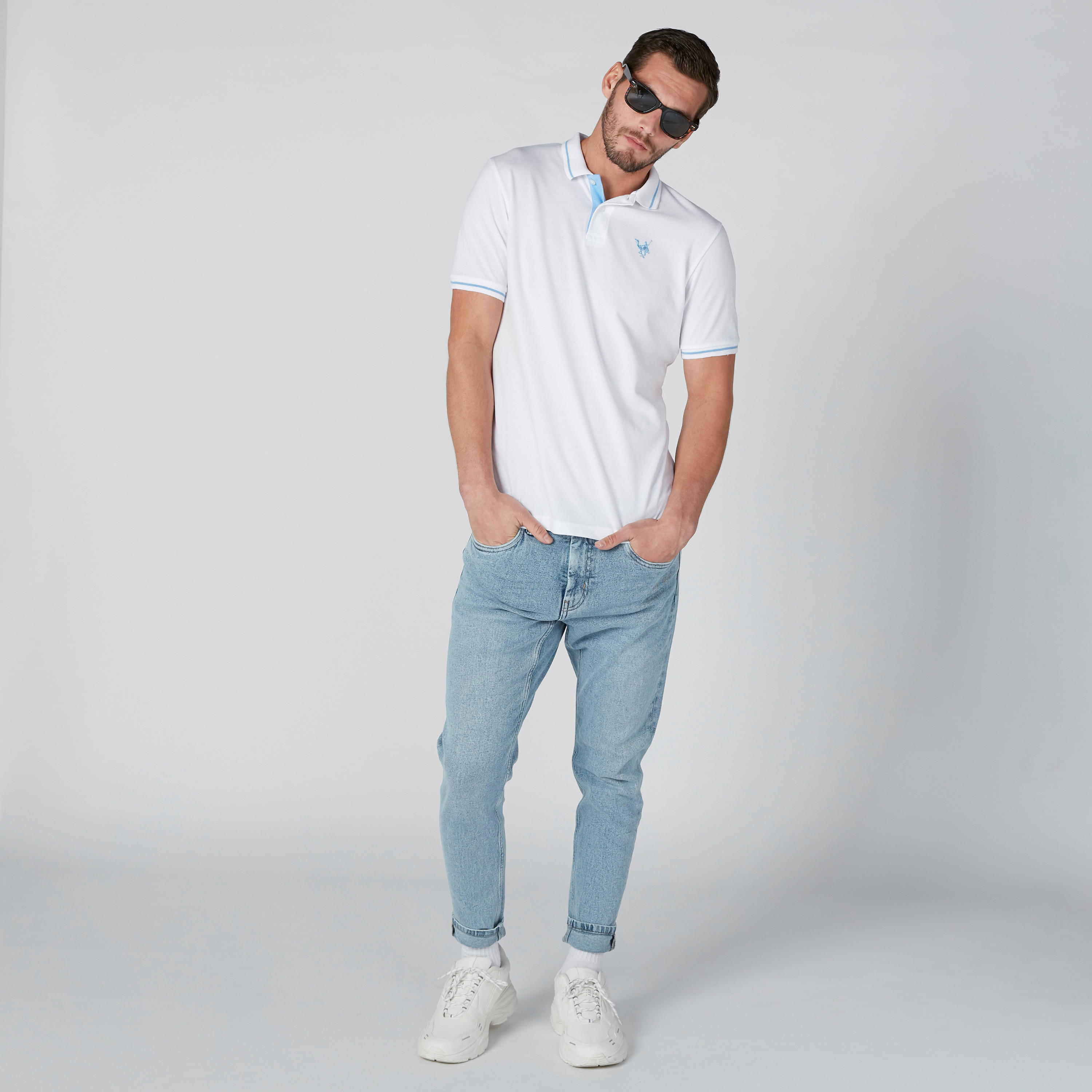 Pocket Detail Jeans With Zip Fly-men-clothing-bottoms-jeans-image-3