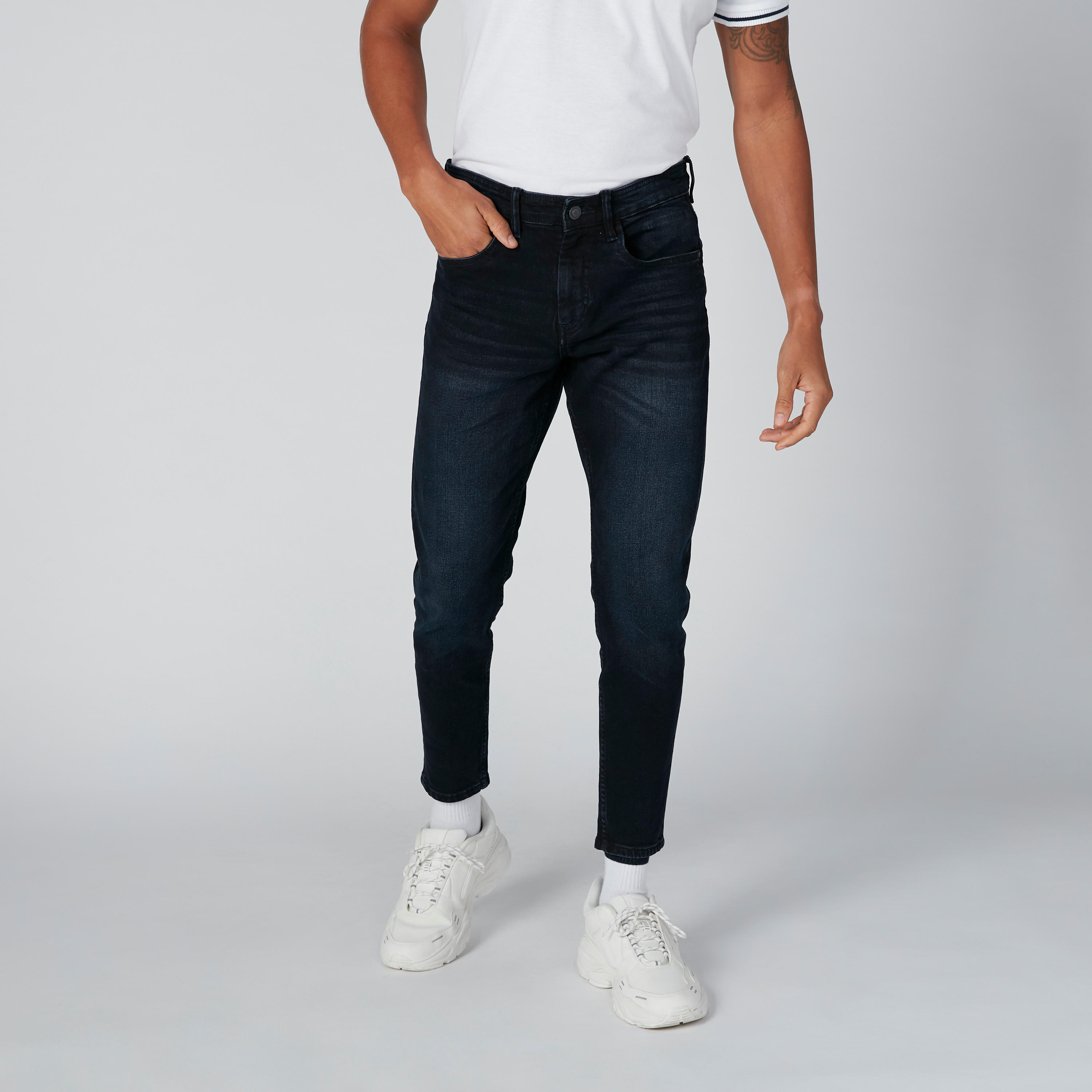 بنطال جينز طويل بجيوب-men-clothing-bottoms-jeans-image-4