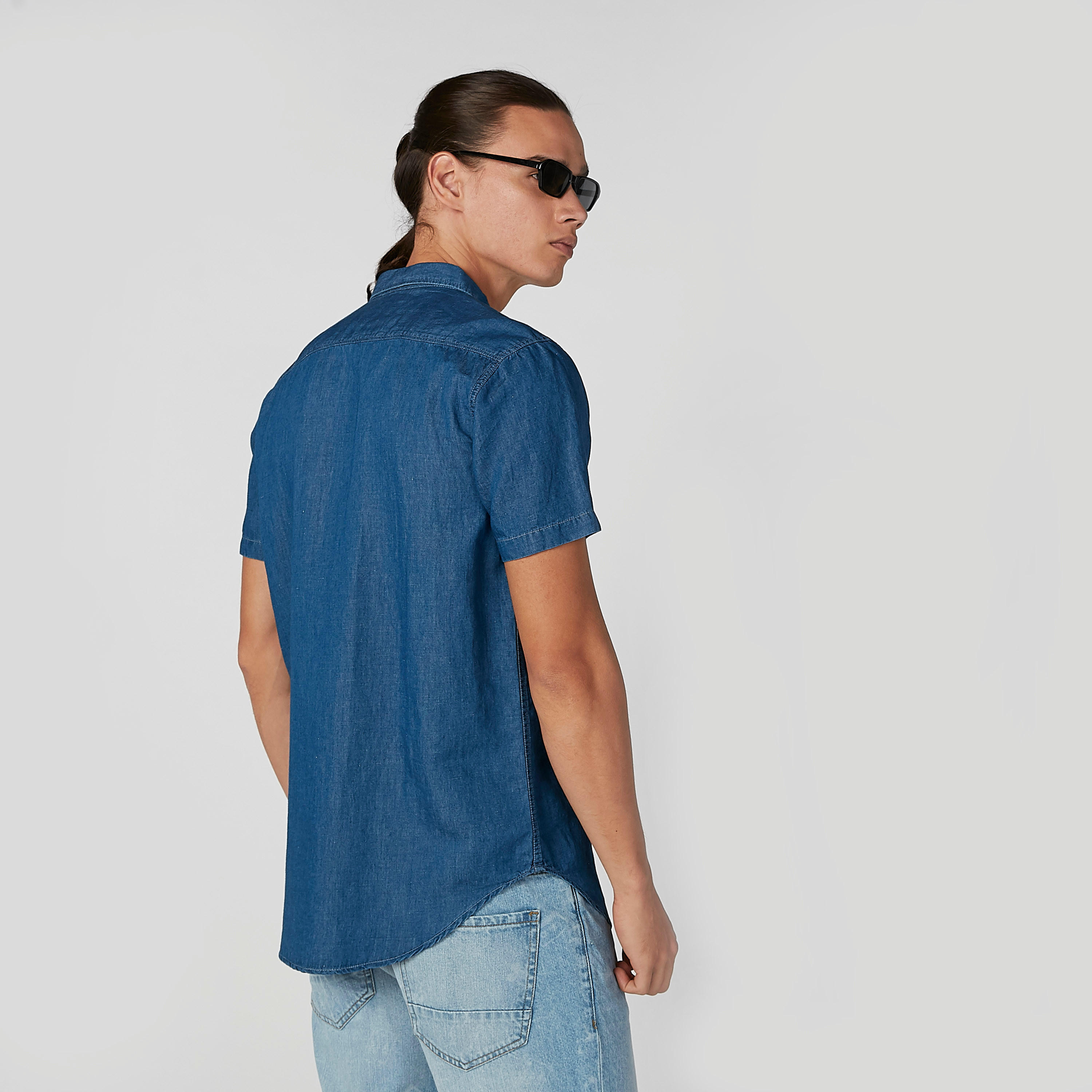 قميص سادة بأكمام قصيرة وأزرار-men-clothing-shirts-image-4