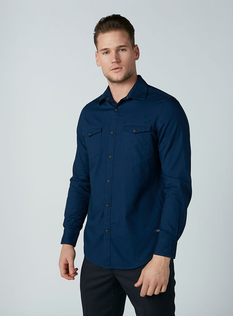 قميص سادة بأكمام طويلة وجيب على الصدر-men-clothing-shirts-image-4