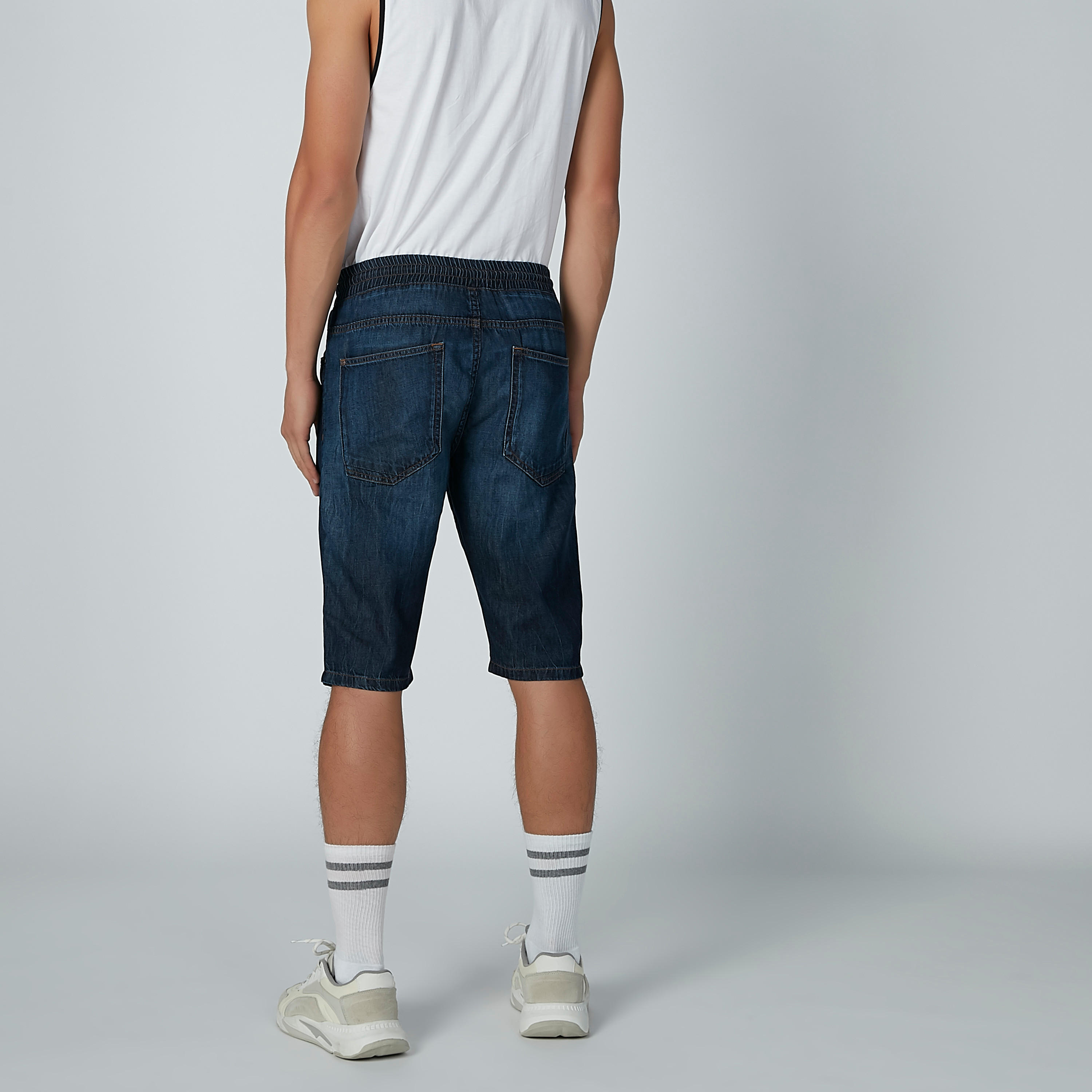 شورت دينم برباط وجيوب-men-clothing-bottoms-shorts-image-4