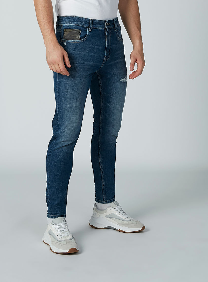 بنطال جينز طويل ممزّق بجيوب وحلقات للحزام-men-clothing-bottoms-jeans-image-2