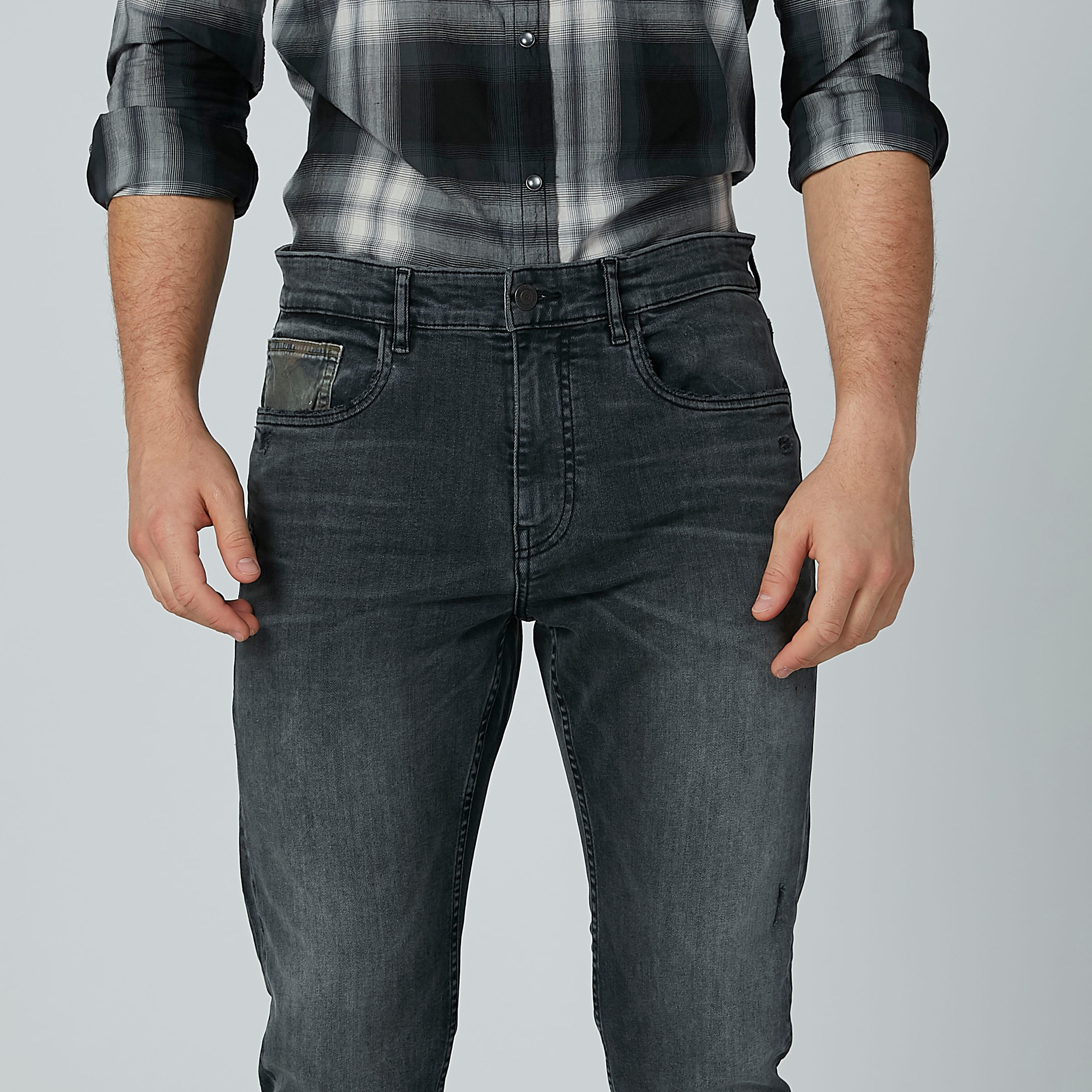 بنطال جينز طويل بجيوب-men-clothing-bottoms-jeans-image-3