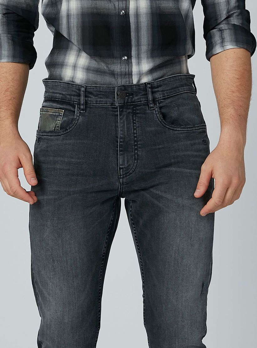 بنطال جينز طويل بجيوب-men-clothing-bottoms-jeans-image-3