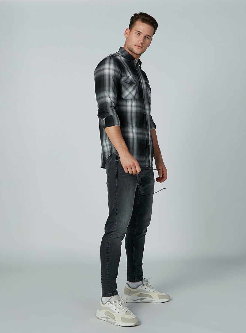 بنطال جينز طويل بجيوب-men-clothing-bottoms-jeans-image-6