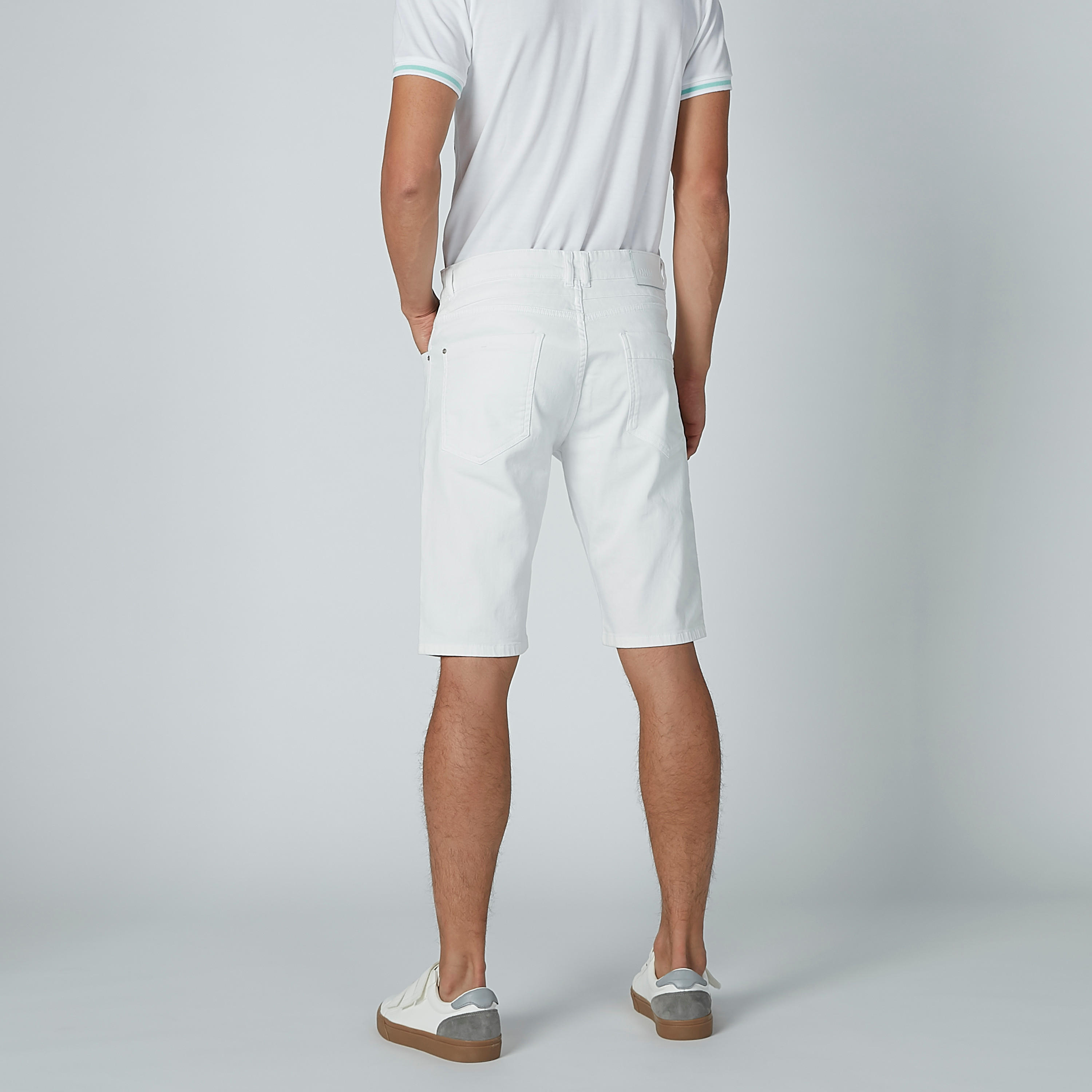 شورت دينم بسحّاب إغلاق وجيوب-men-clothing-bottoms-shorts-image-3