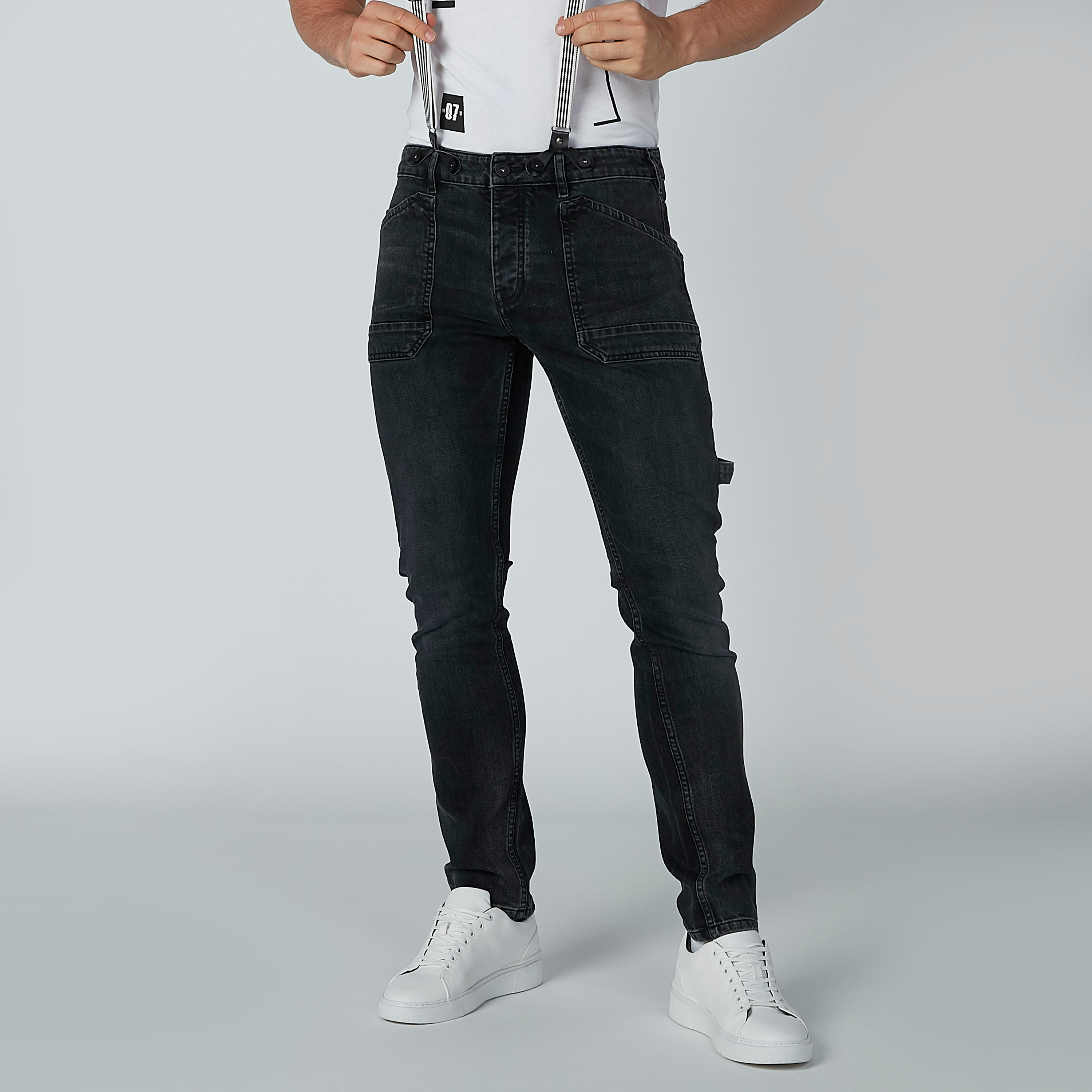بنطال جينز سادة بسحّاب إغلاق وجيوب-men-clothing-bottoms-jeans-image-1