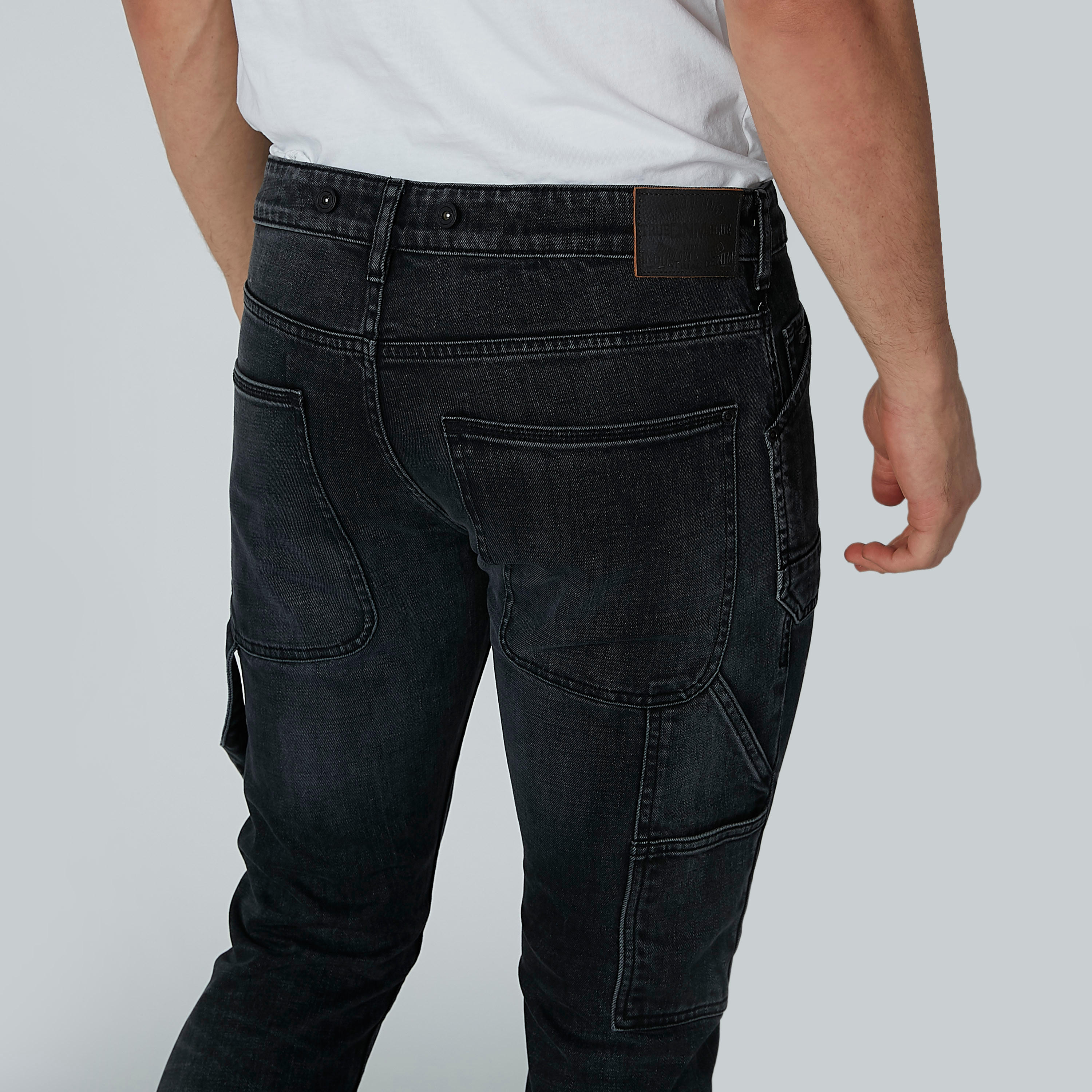 بنطال جينز سادة بسحّاب إغلاق وجيوب-men-clothing-bottoms-jeans-image-4