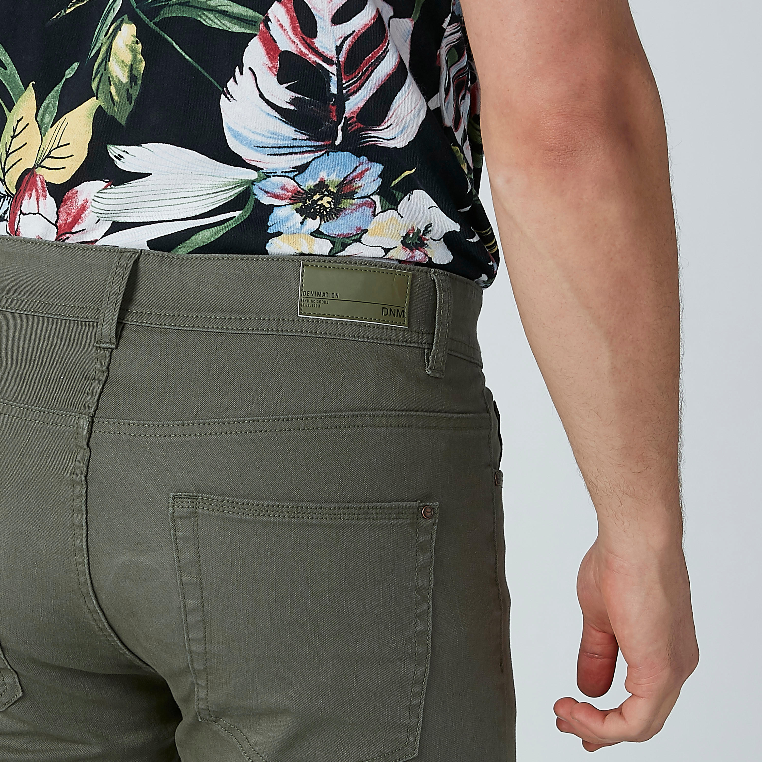 بنطال جينز طويل بخصر متوسط الارتفاع وجيوب-men-clothing-bottoms-jeans-image-3