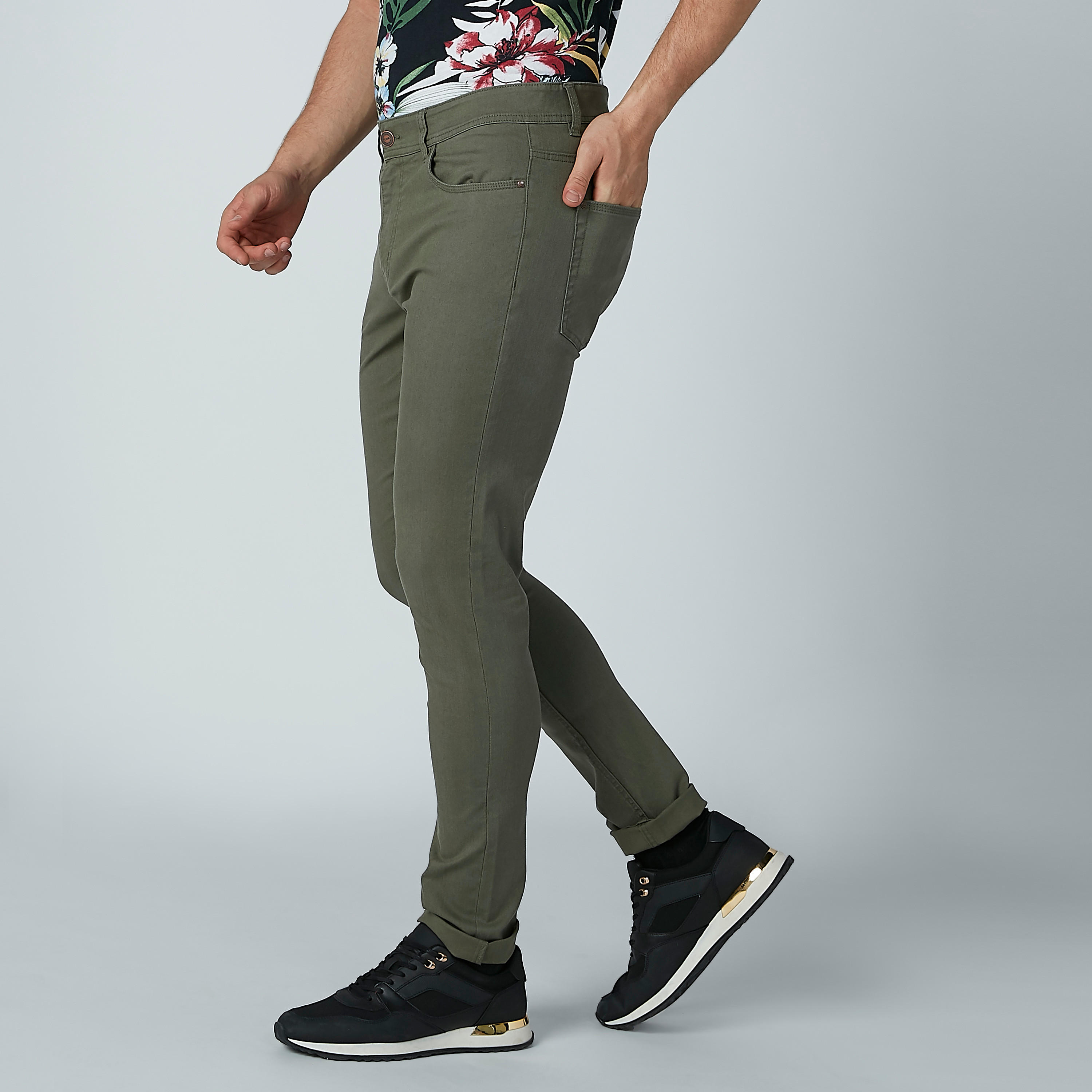 بنطال جينز طويل بخصر متوسط الارتفاع وجيوب-men-clothing-bottoms-jeans-image-4