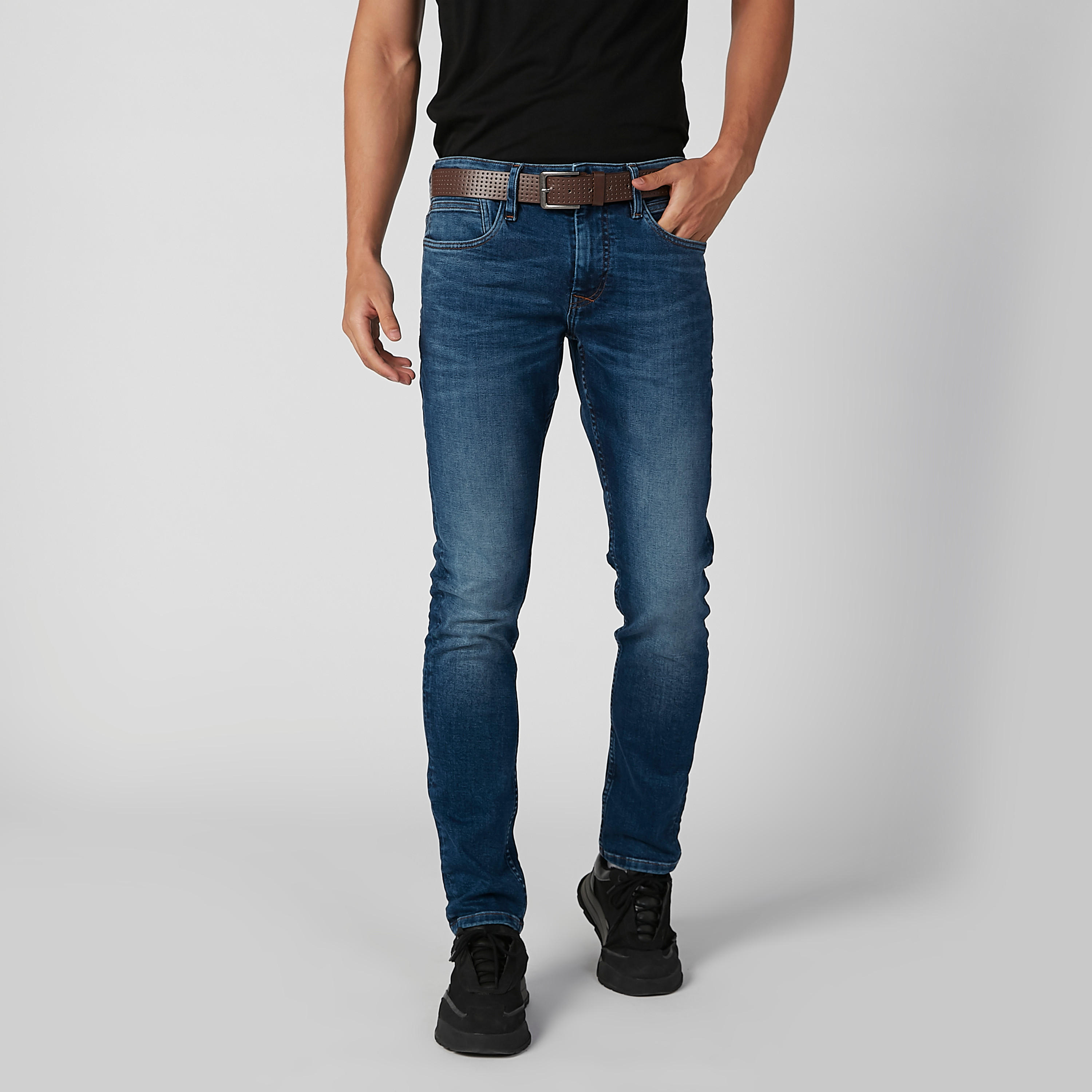 بنطلون جينز مستدام سليم سادة بجيوب-men-clothing-bottoms-jeans-image-1
