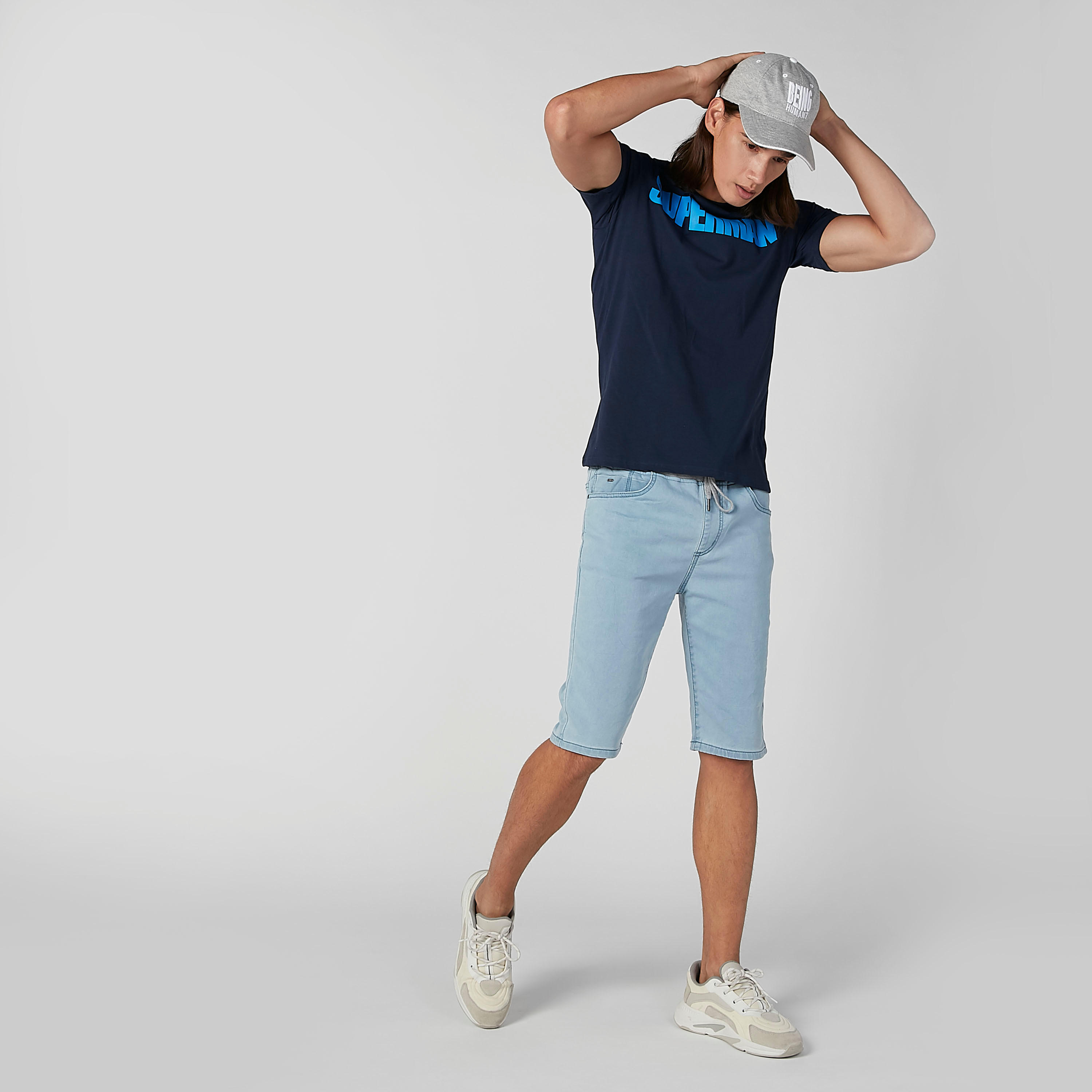 شورت مستدام سادة بخصر منخفض وجيوب-men-clothing-bottoms-shorts-image-1