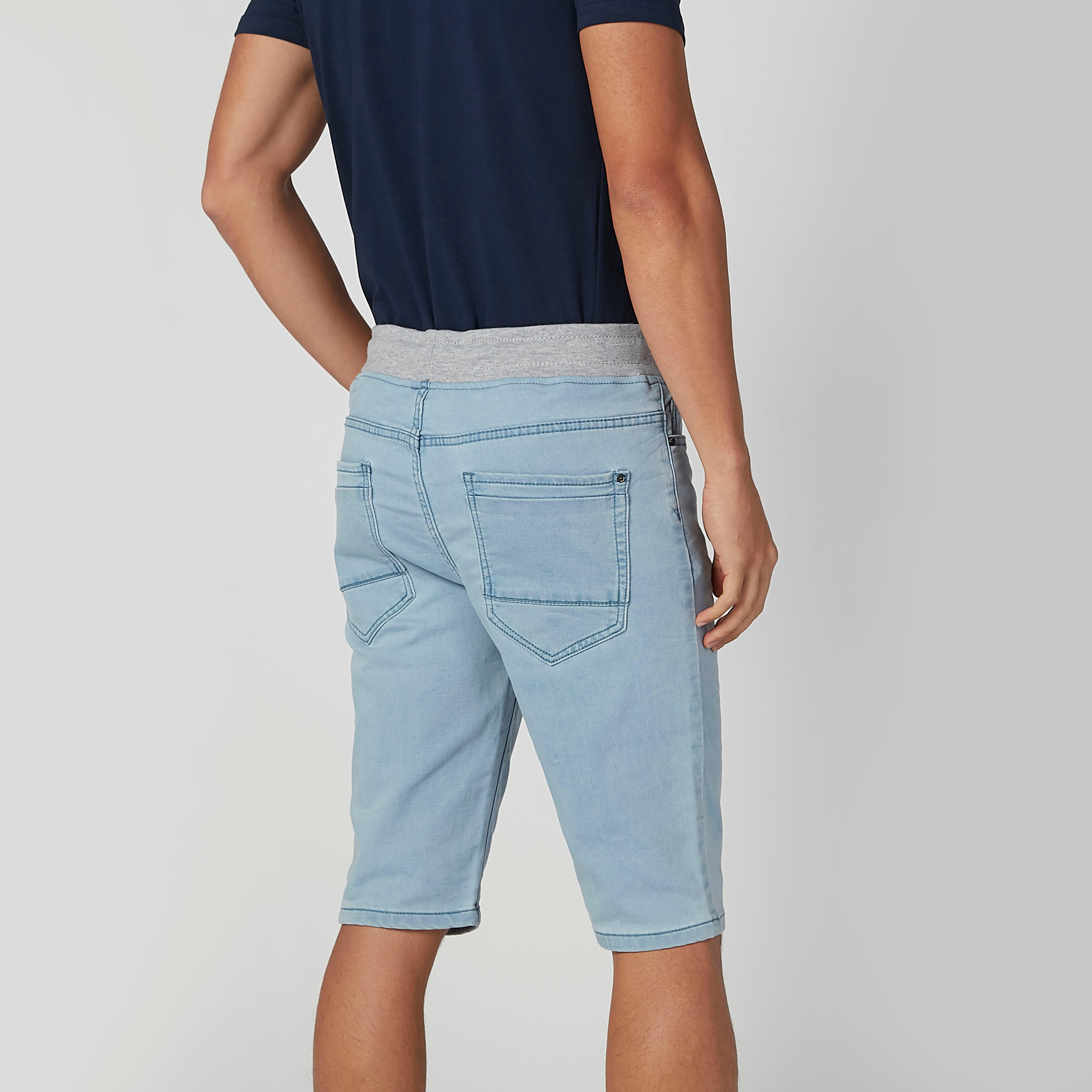 شورت مستدام سادة بخصر منخفض وجيوب-men-clothing-bottoms-shorts-image-4