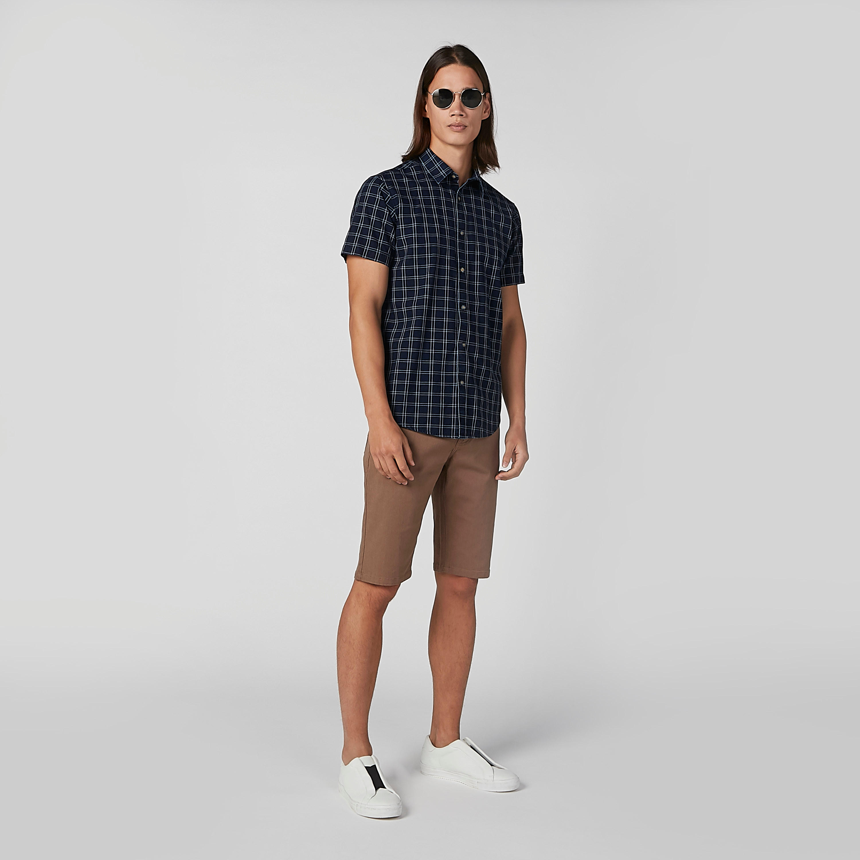 قميص كاروهات بقصّة سليم وأكمام قصيرة-men-clothing-shirts-image-2