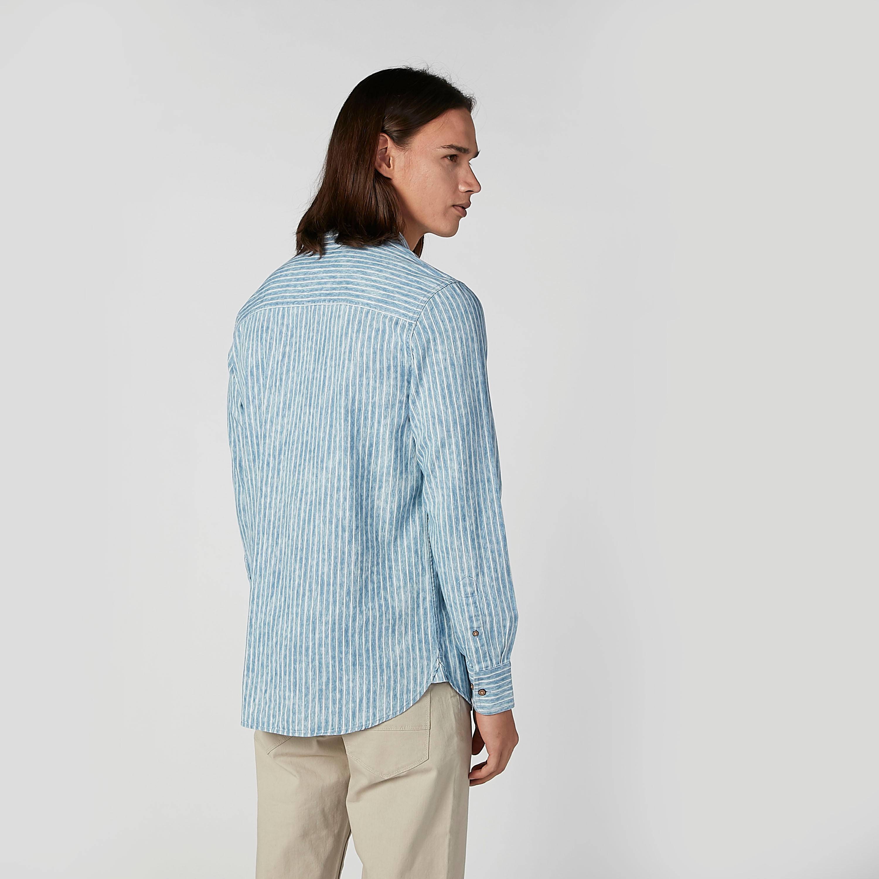 قميص كاروهات بقصّة سليم وأكمام طويلة وجيب على الصدر-men-clothing-shirts-image-5