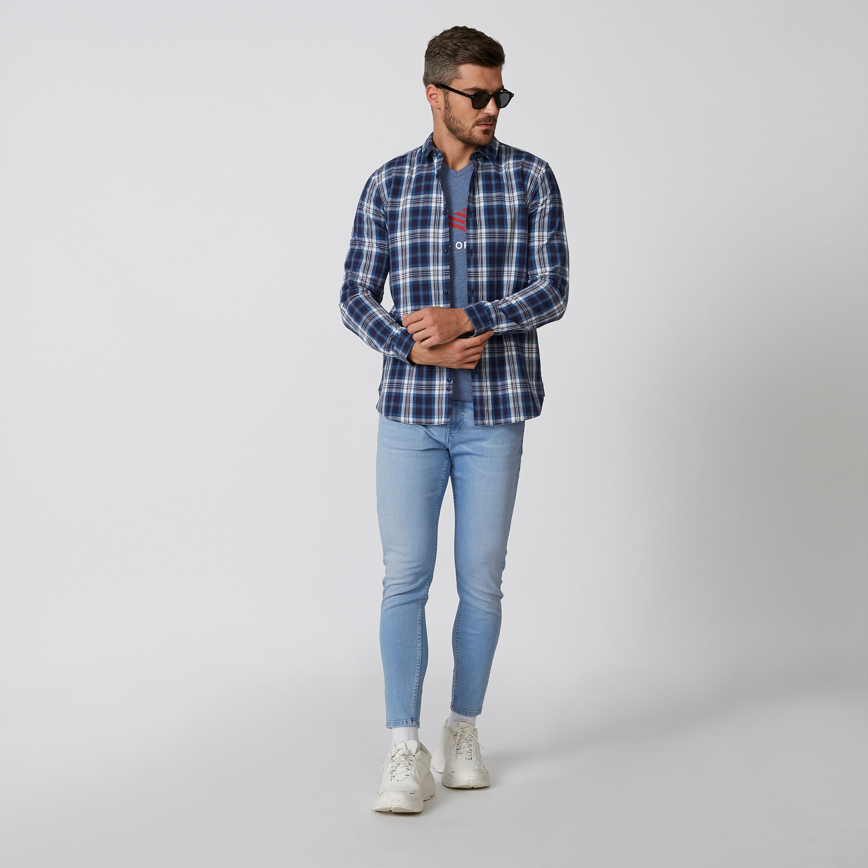 بنطلون جينز طويل بجيوب وحلقات للحزام-men-clothing-bottoms-jeans-image-1