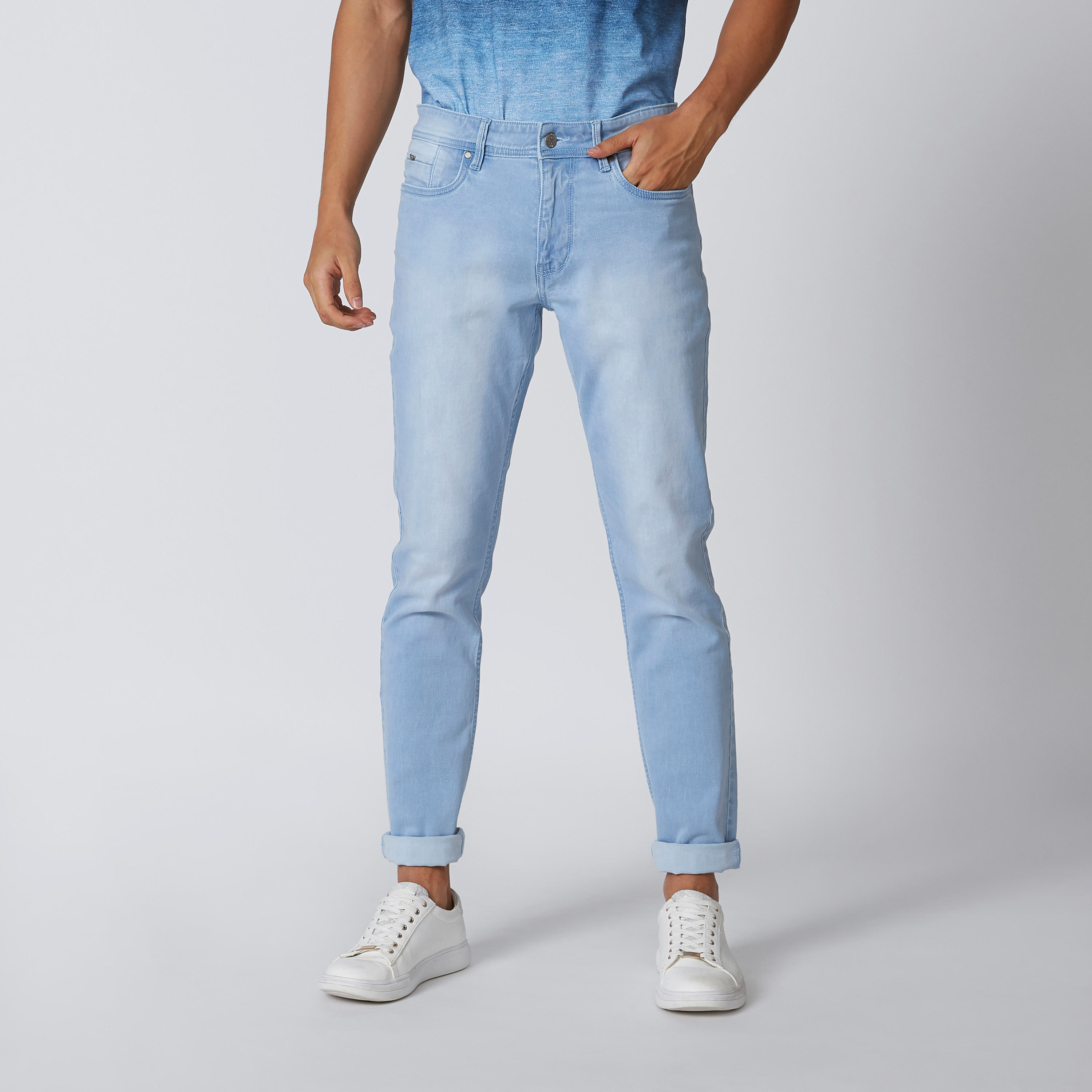 بنطلون جينز مستدام سليم بخصر منخفض وجيوب-men-clothing-bottoms-jeans-image-1