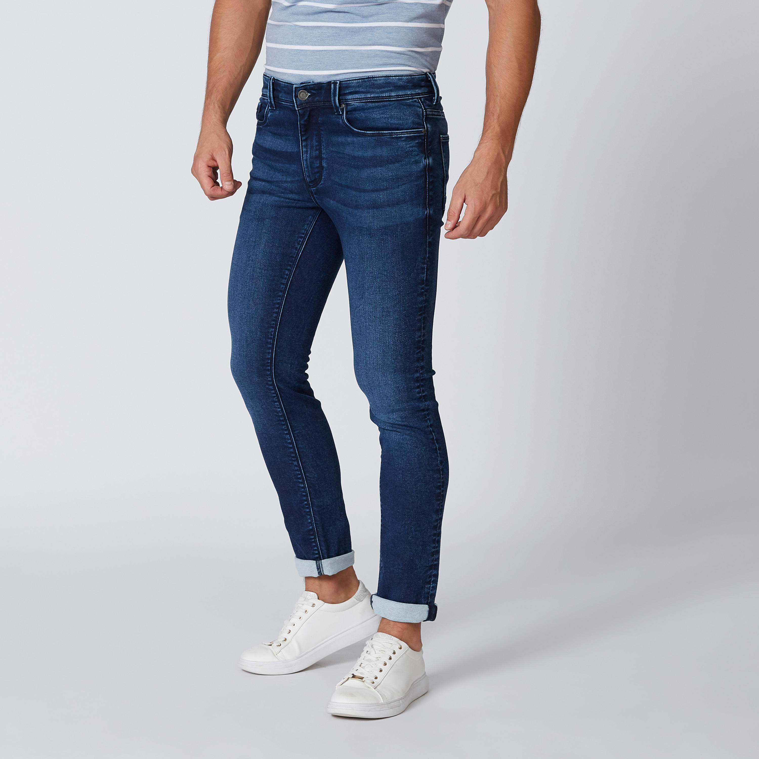 بنطلون جينز مستدام سادة بقصّة سليم وجيوب -men-clothing-bottoms-jeans-image-1