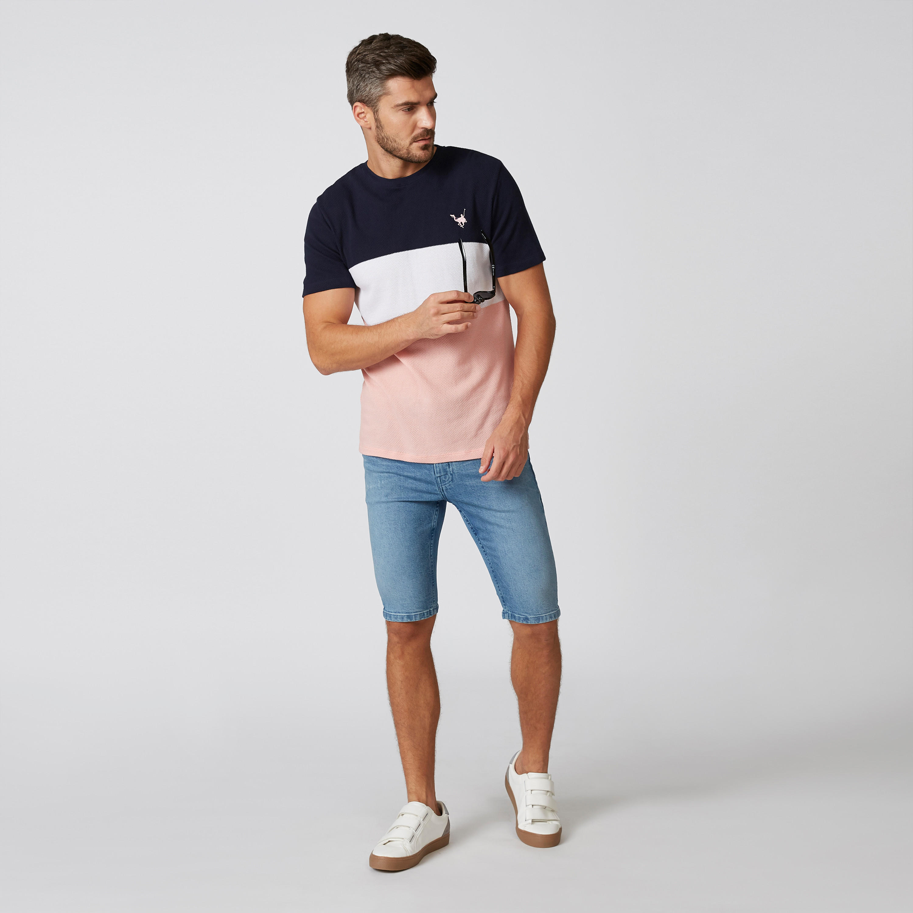 شورت دينم سادة برباط وجيوب-men-clothing-bottoms-shorts-image-4