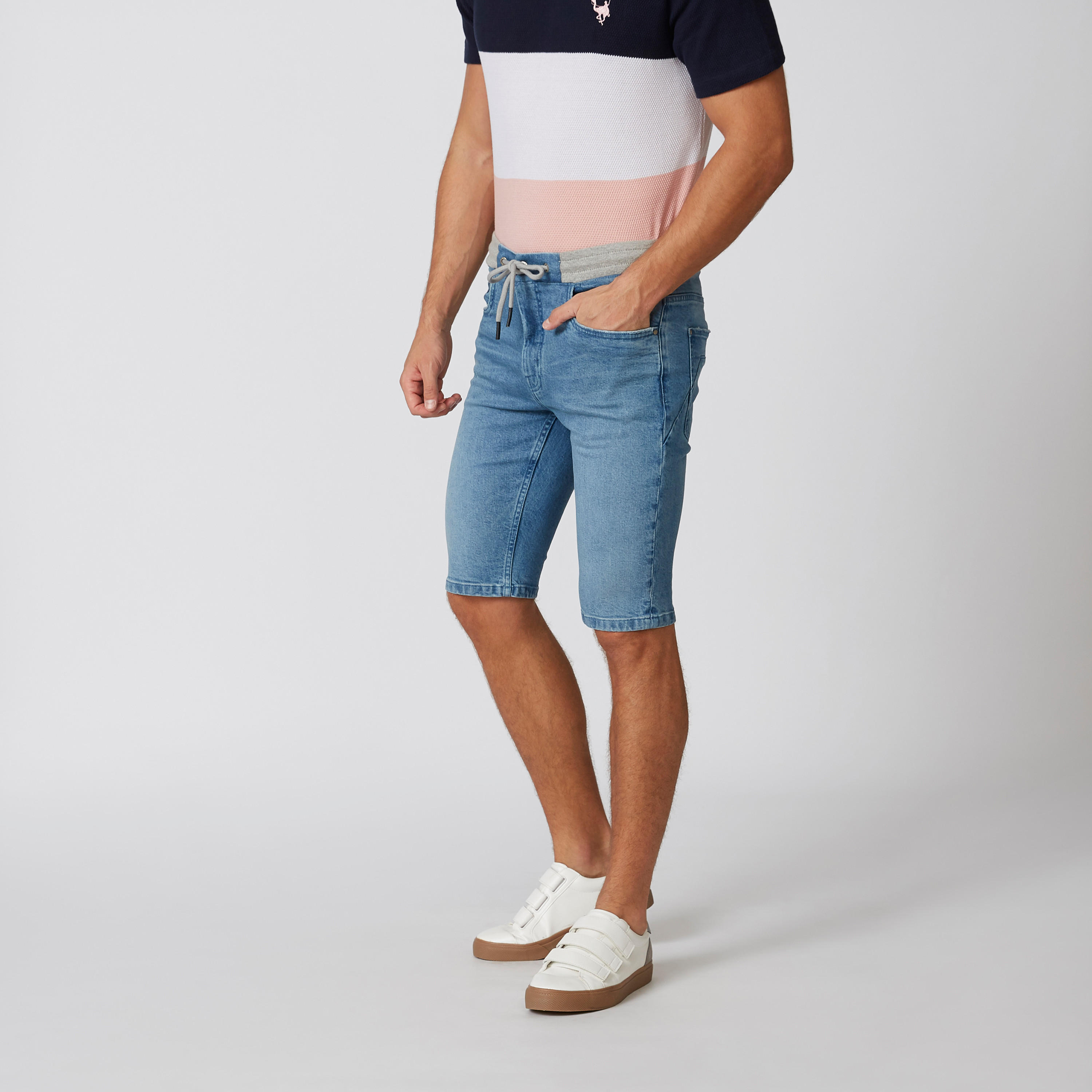 شورت دينم سادة برباط وجيوب-men-clothing-bottoms-shorts-image-2