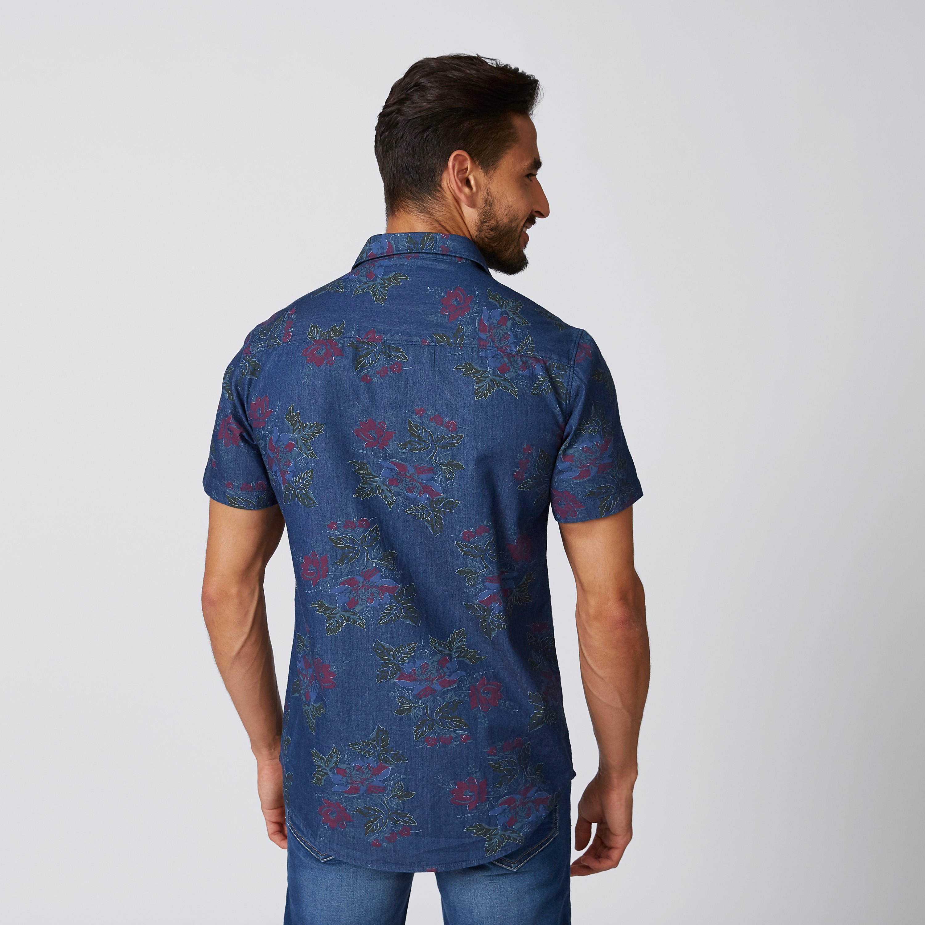 قميص بقصّة سليم وياقة عاديّة وأكمام قصيرة وطبعات-men-clothing-shirts-image-2