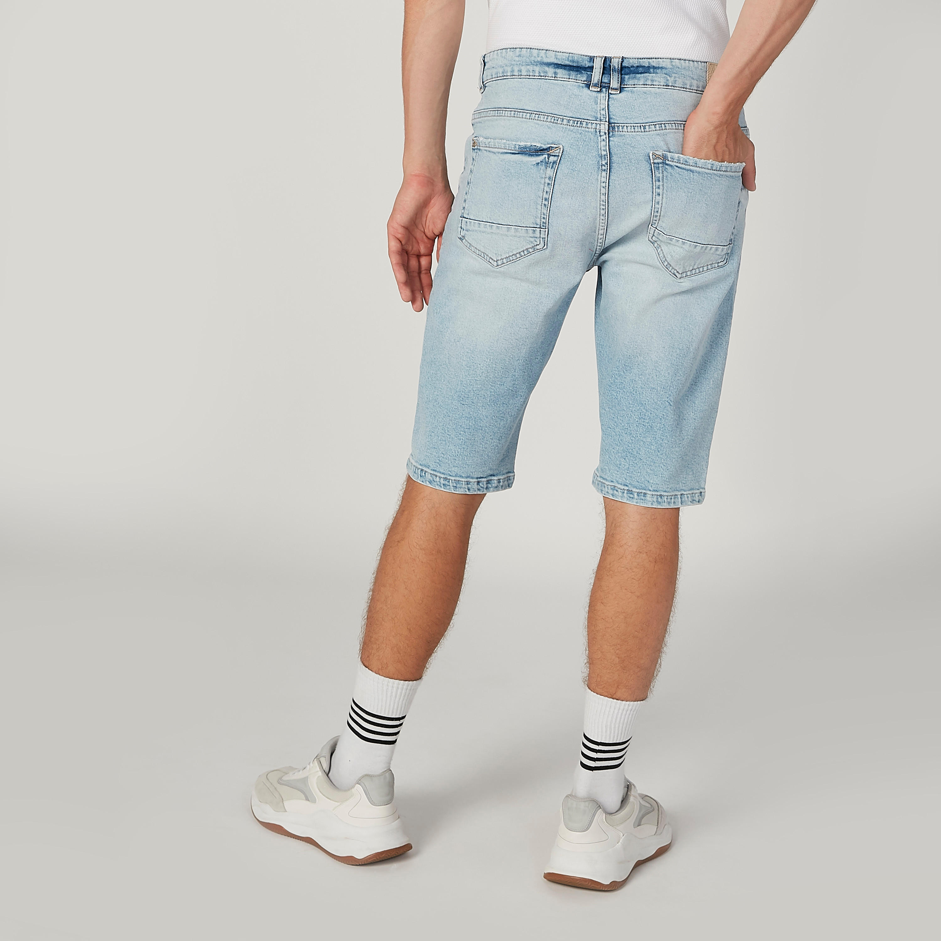 شورت مستدام دينم بجيوب -men-clothing-bottoms-shorts-image-4