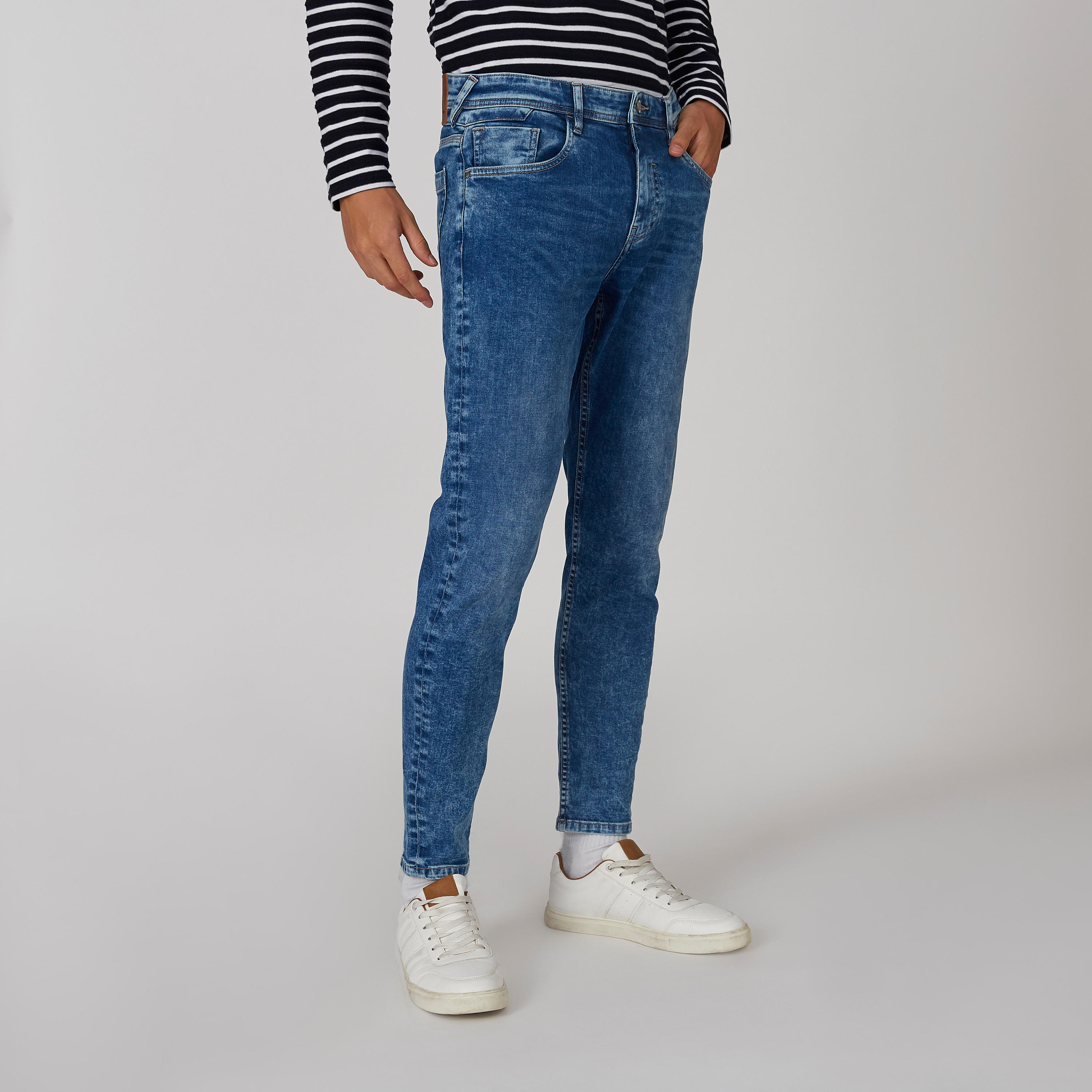 بنطلون جينز بجيوب وحلقات للحزام-men-clothing-bottoms-jeans-image-1