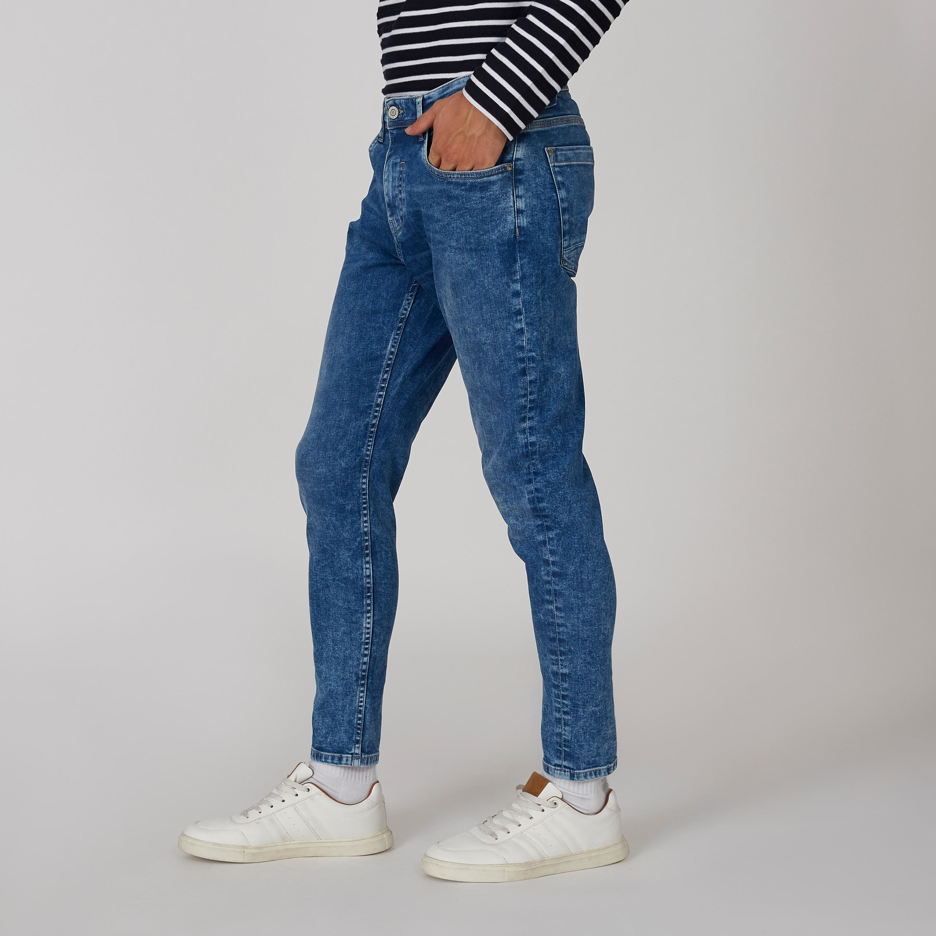 بنطلون جينز بجيوب وحلقات للحزام-men-clothing-bottoms-jeans-image-4