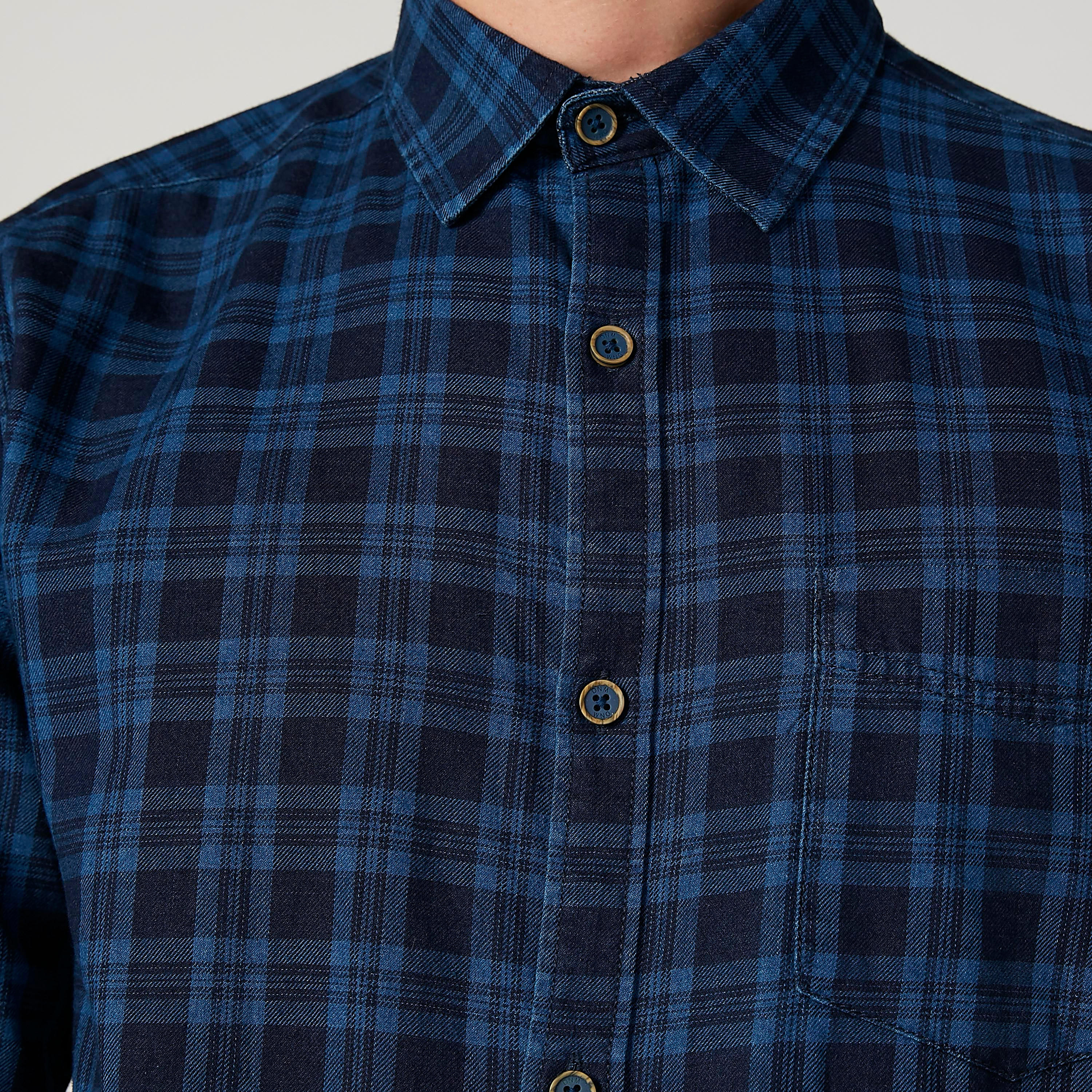 قميص كاروهات بياقة عاديّة وأكمام طويلة-men-clothing-shirts-image-3