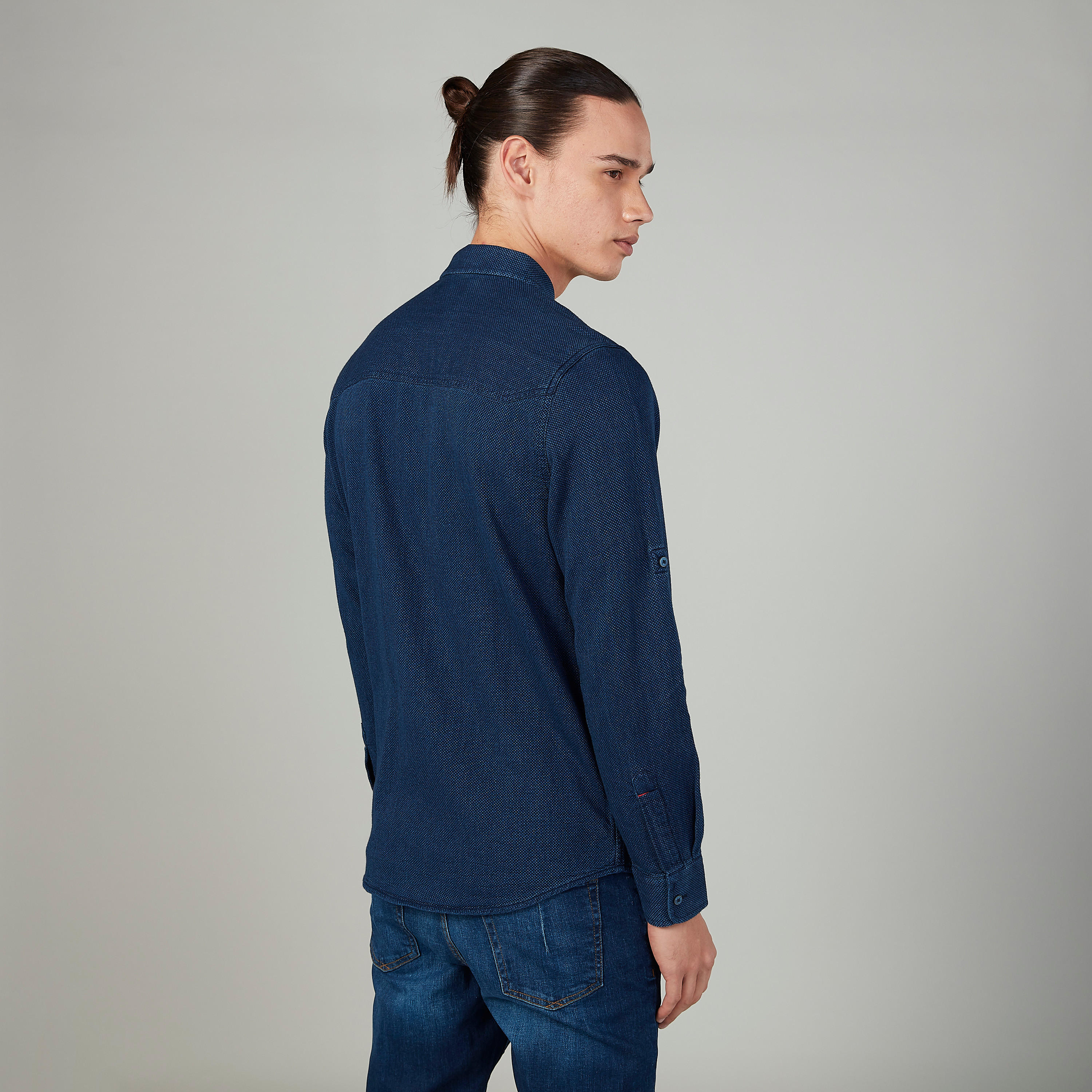 بليزر سليم بارز الملمس بأكمام طويلة وأزرار-men-clothing-shirts-image-4