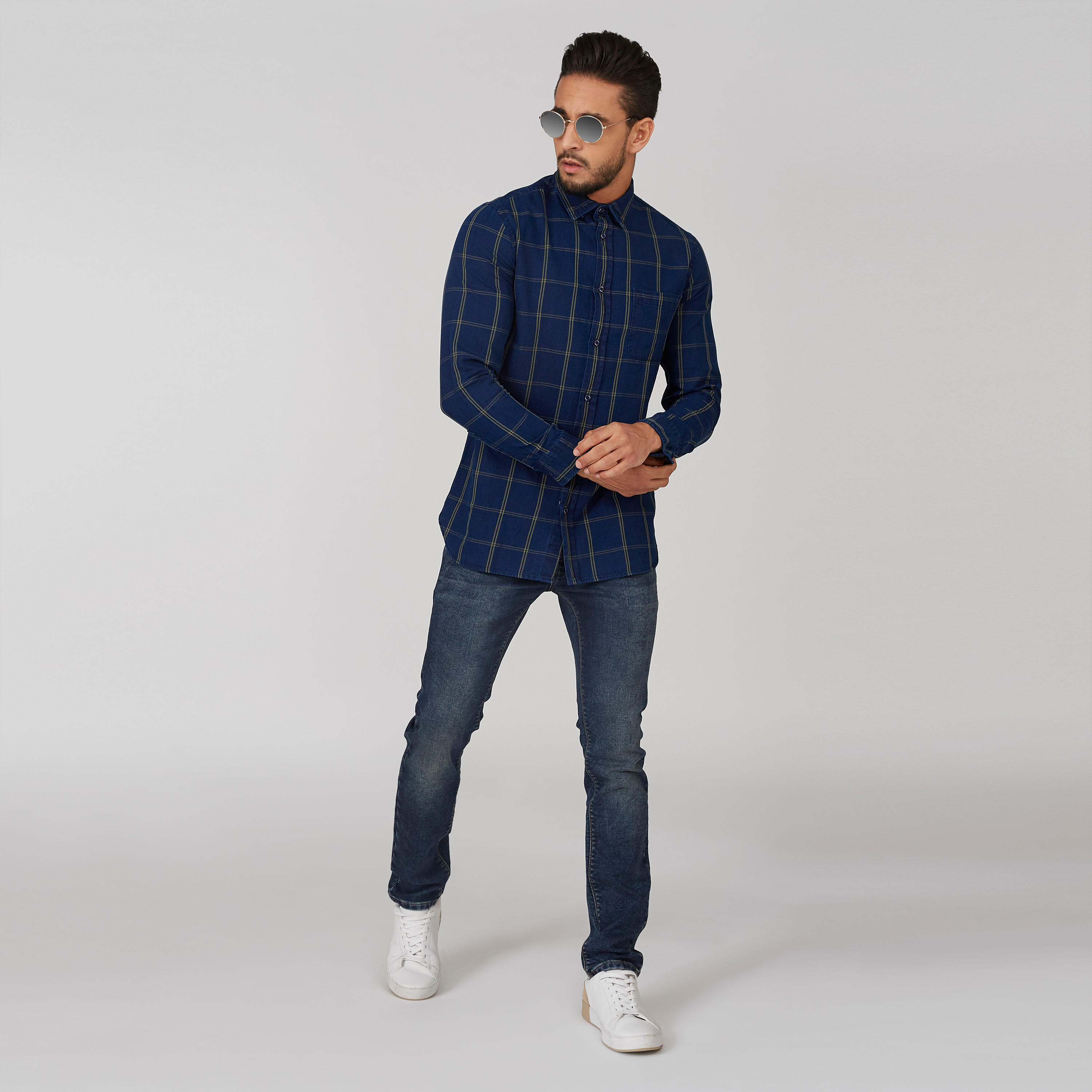 قميص سليم كاروهات بياقة عادية وأكمام طويلة-men-clothing-shirts-image-3