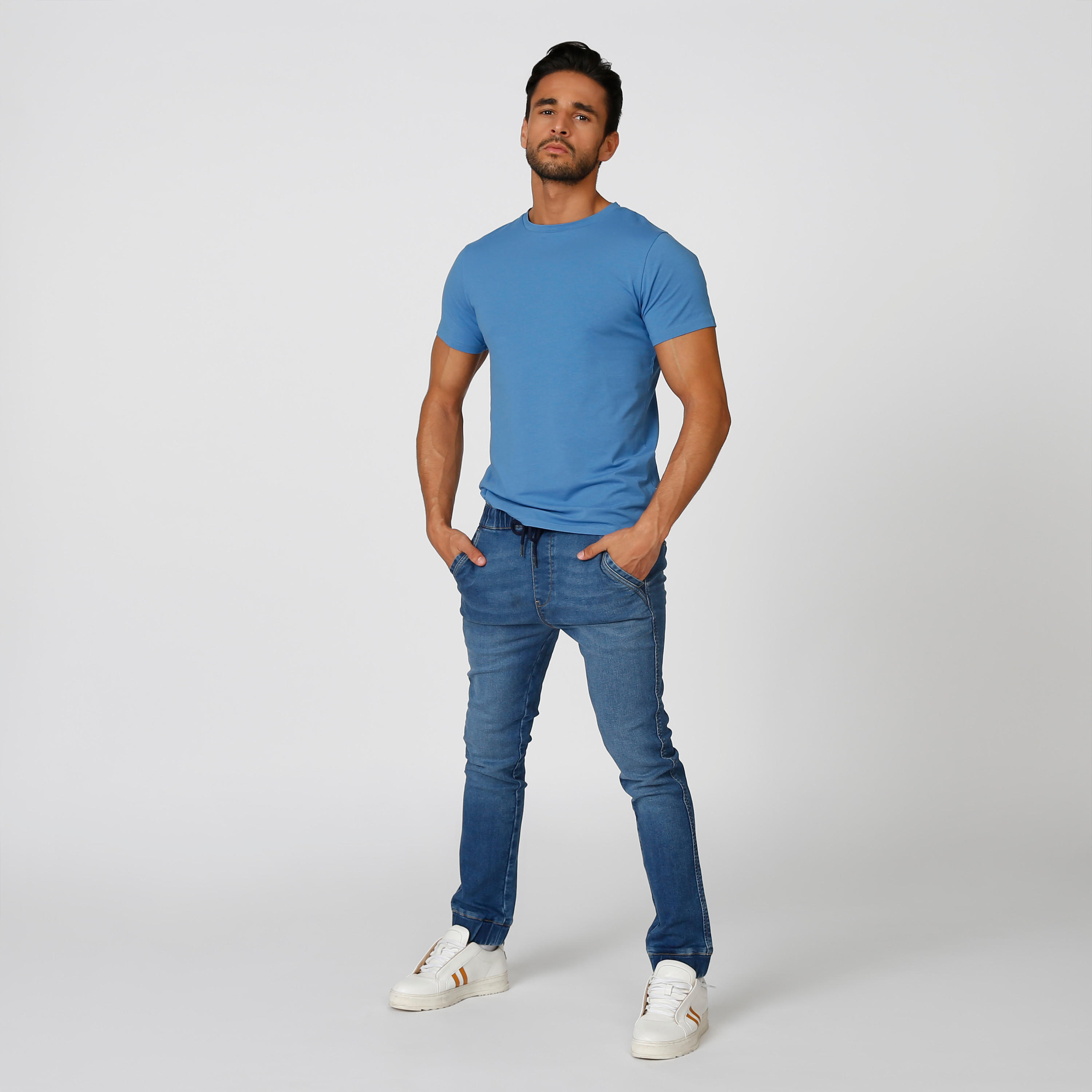 بنطلون رياضي  مستدام سليم برباط وجيوب-men-clothing-bottoms-joggers-image-2