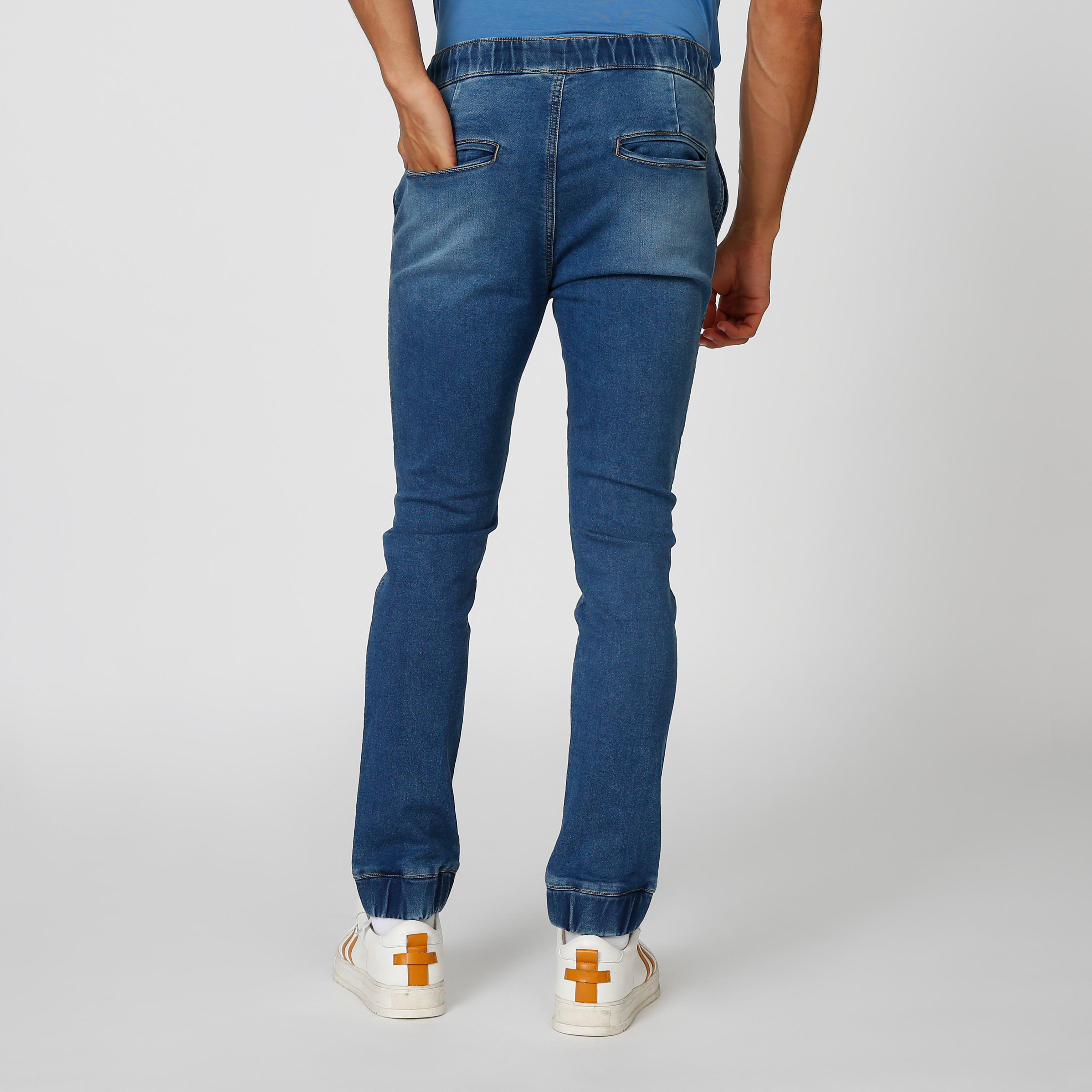 بنطلون رياضي  مستدام سليم برباط وجيوب-men-clothing-bottoms-joggers-image-3