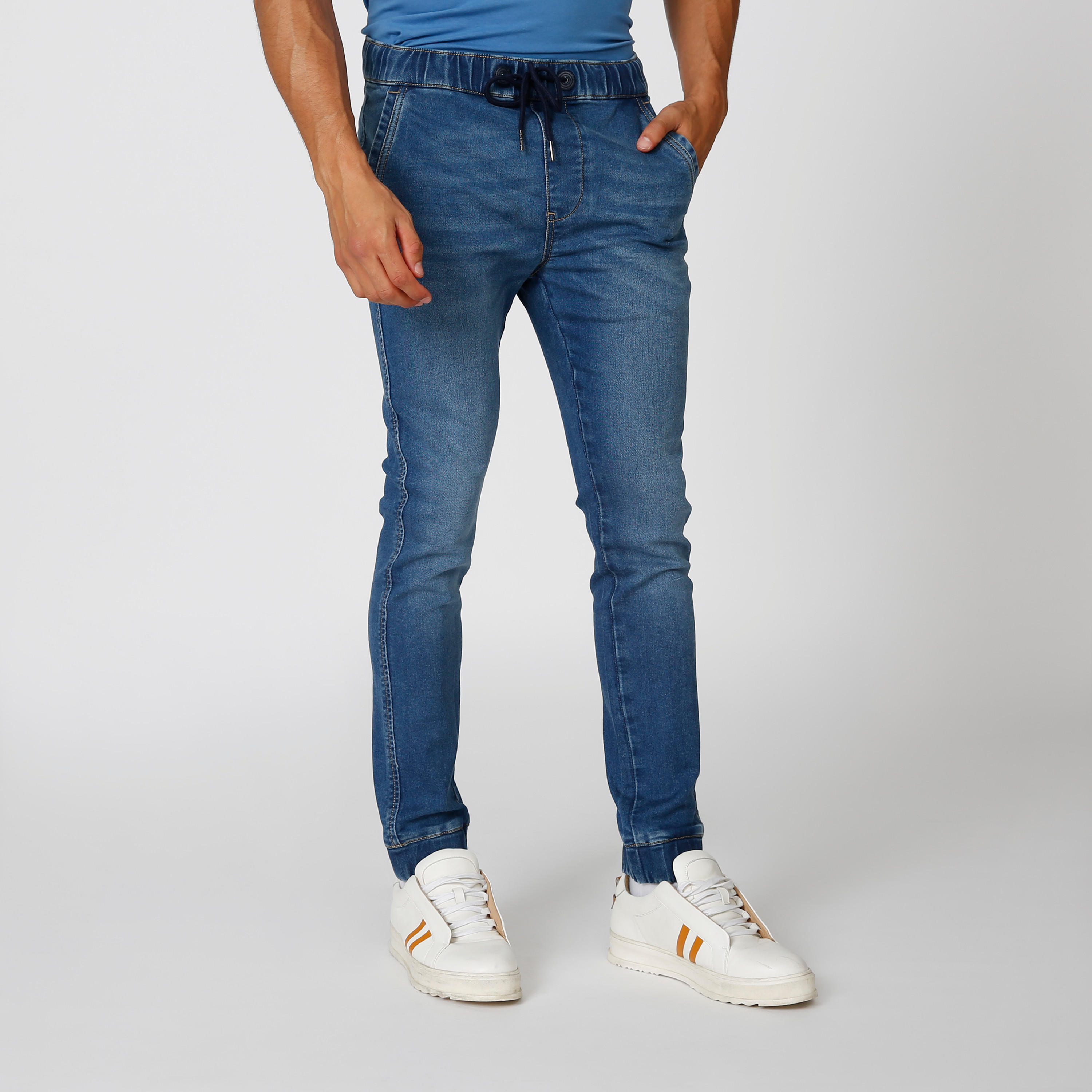 بنطلون رياضي  مستدام سليم برباط وجيوب-men-clothing-bottoms-joggers-image-4