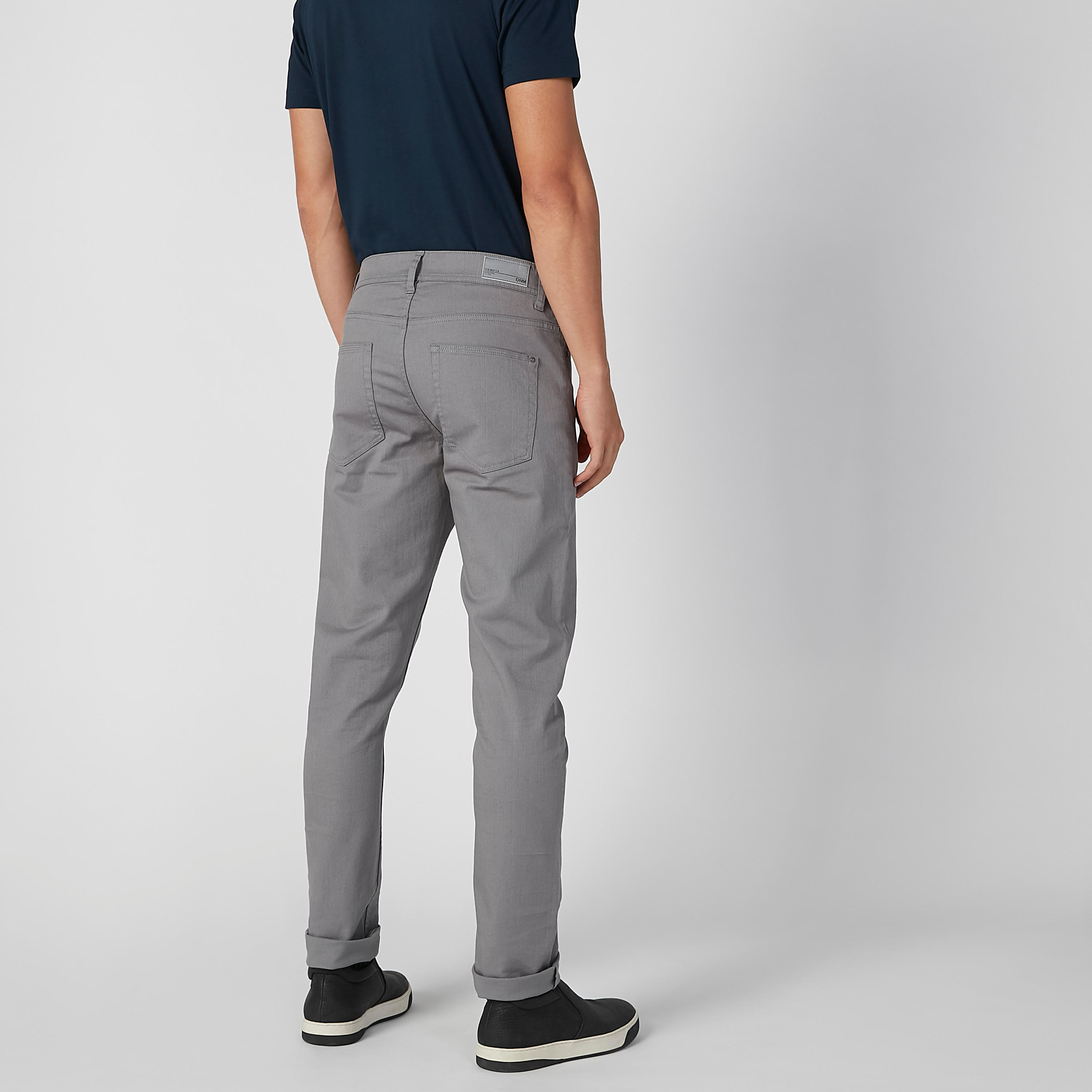 بنطلون جينز سادة بجيوب وحلقات للحزام-men-clothing-bottoms-jeans-image-4
