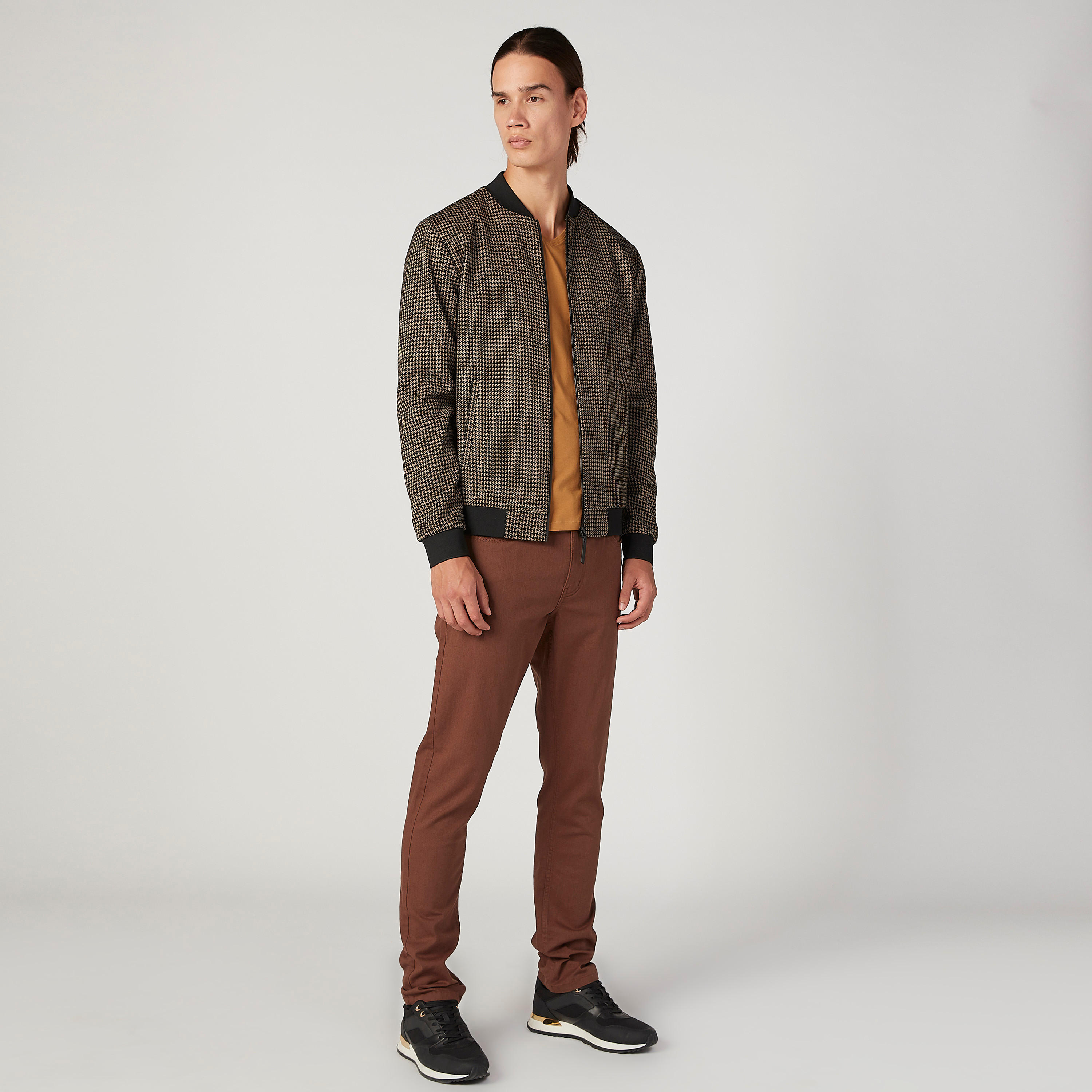 بنطلون جينز سادة بجيوب وحلقات للحزام-men-clothing-bottoms-jeans-image-2