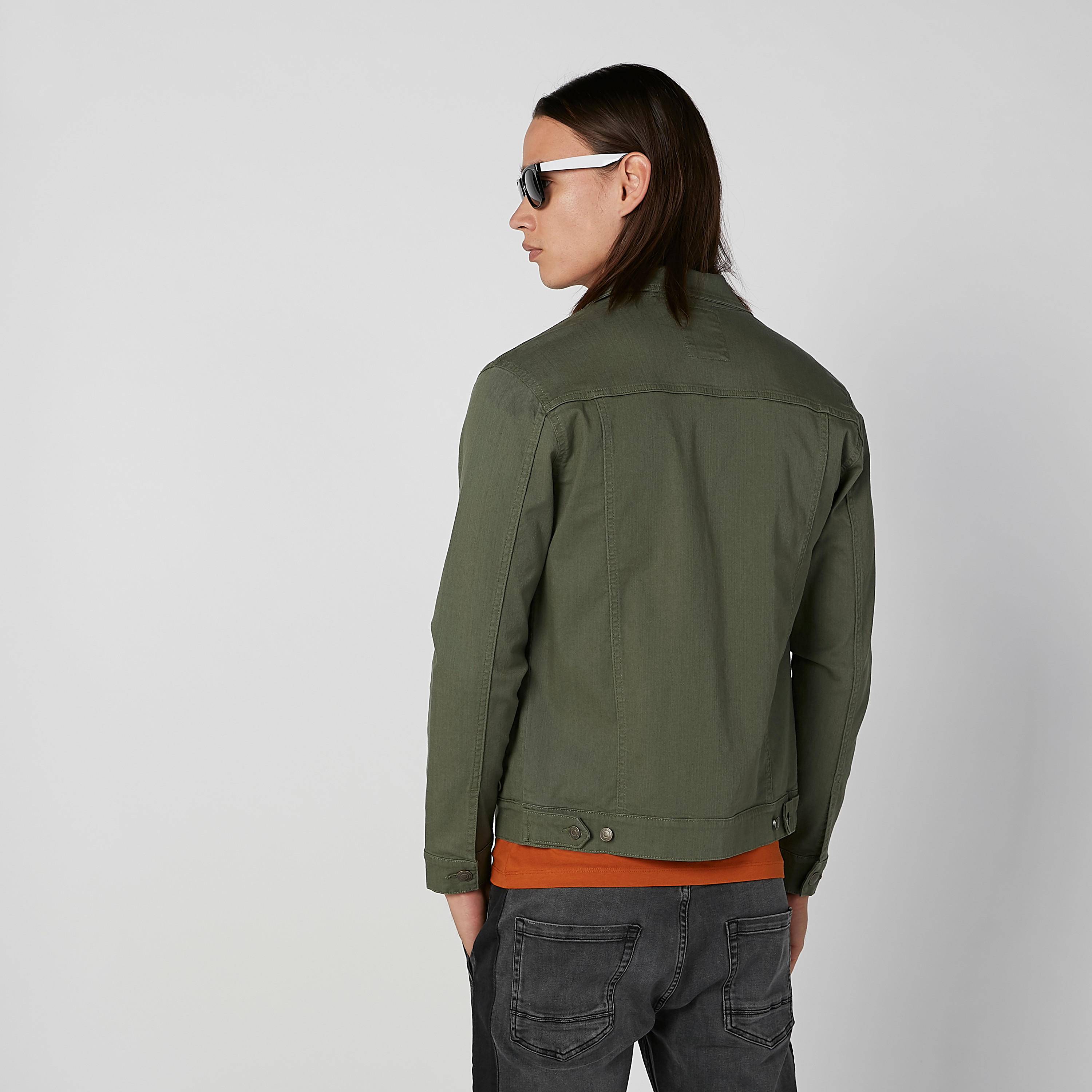 جاكيت دينم سادة بأكمام طويلة وجيوب-men-clothing-jacketsandblazers-jackets-image-2