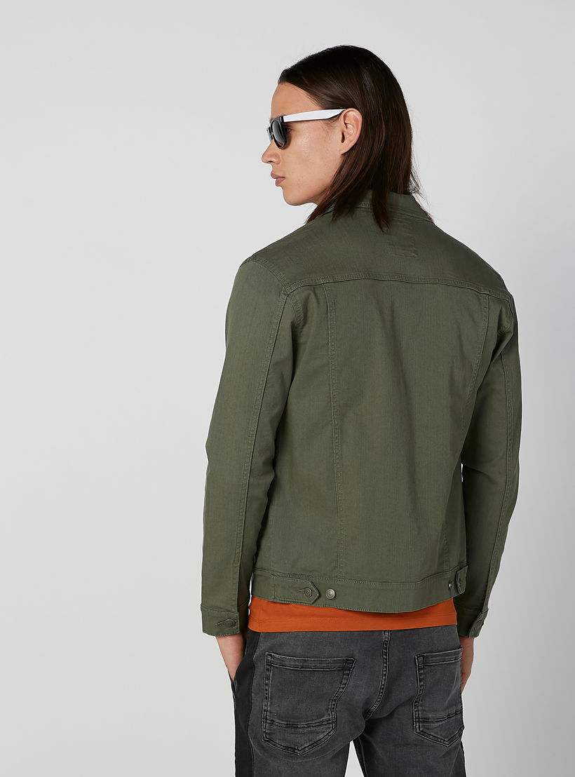 جاكيت دينم سادة بأكمام طويلة وجيوب-men-clothing-jacketsandblazers-jackets-image-2