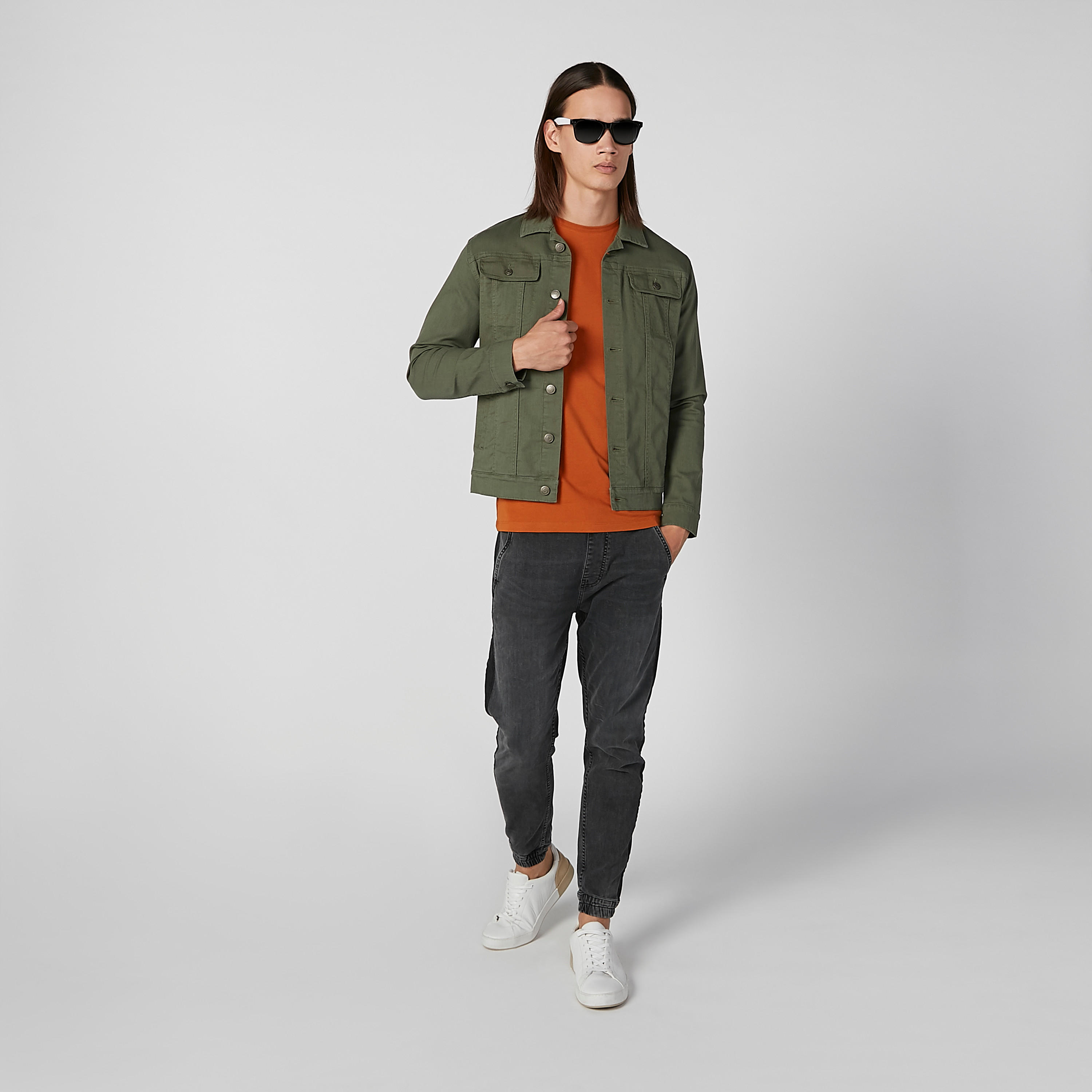 جاكيت دينم سادة بأكمام طويلة وجيوب-men-clothing-jacketsandblazers-jackets-image-1
