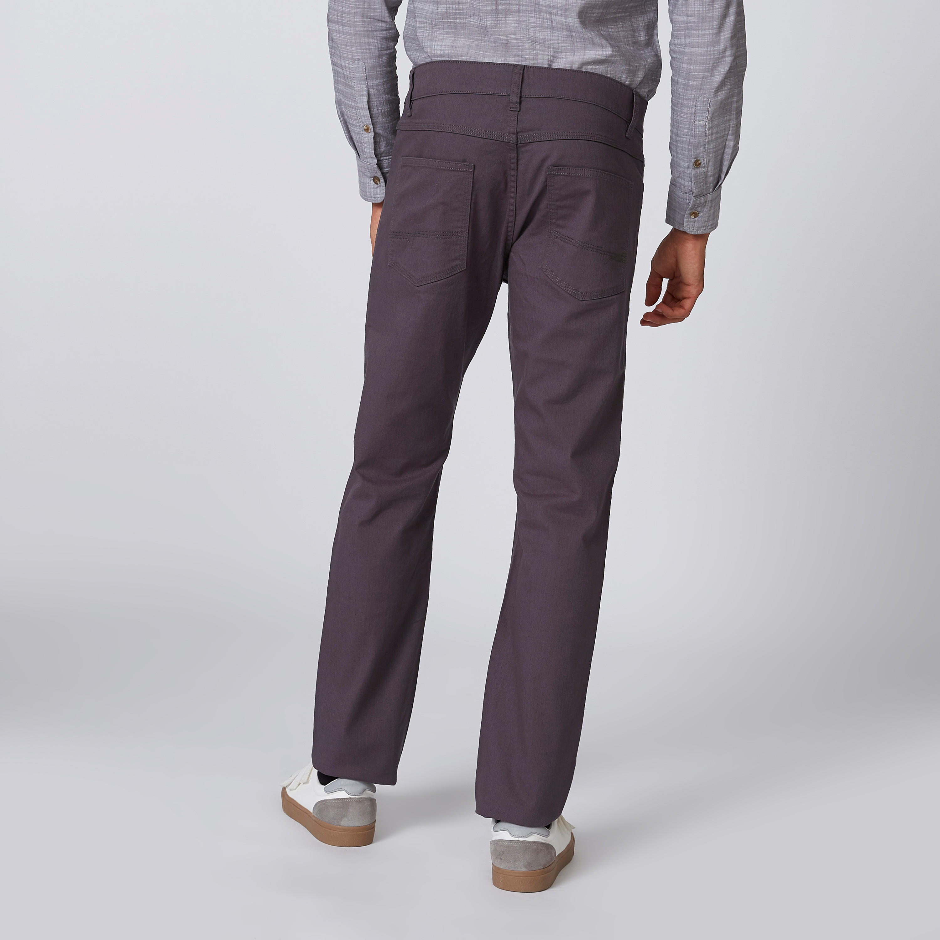 بنطلون جينز مستدام طويل سكيني بجيوب-men-clothing-bottoms-jeans-image-3