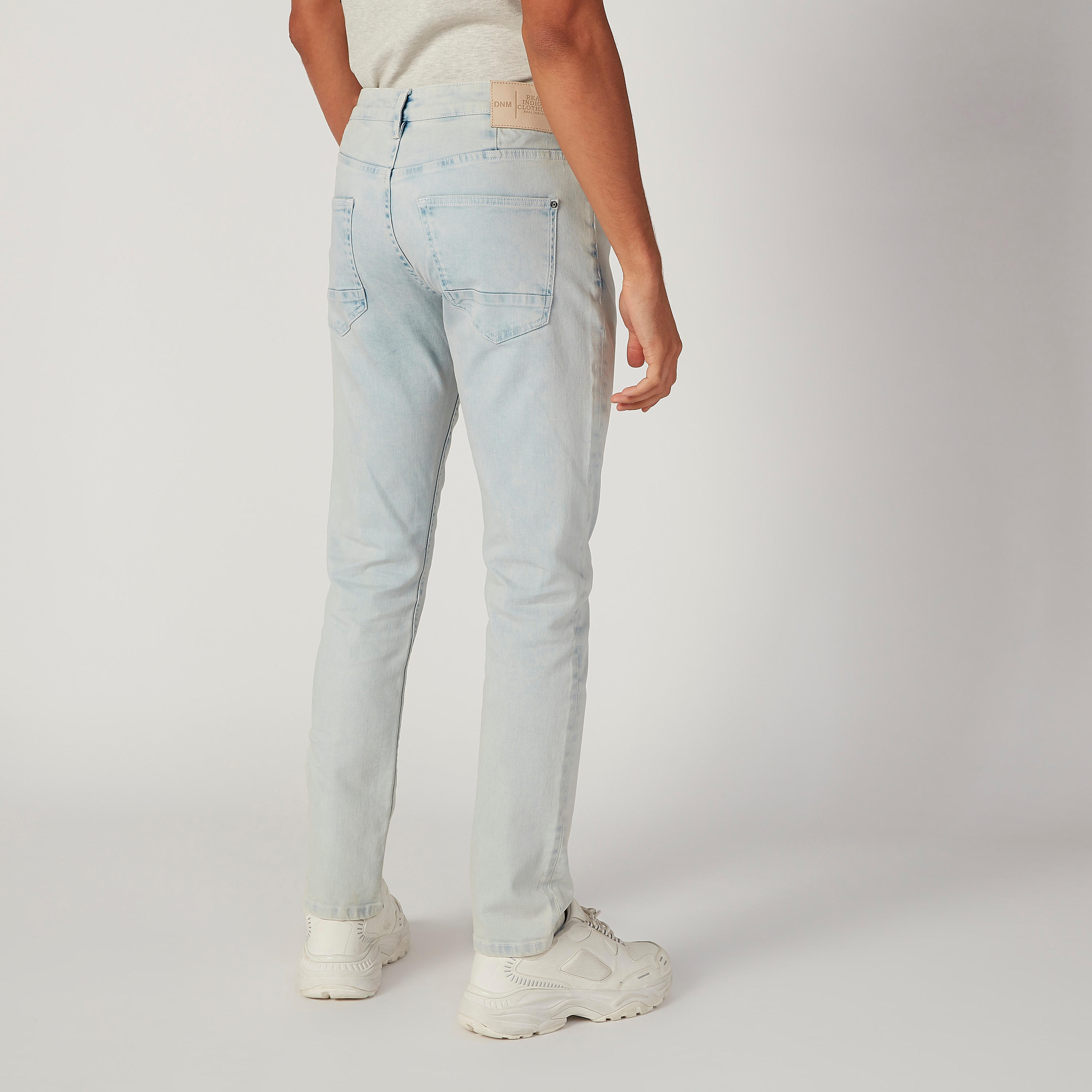 بنطال جينز سادة بجيوب وحلقات للحزام-men-clothing-bottoms-jeans-image-4