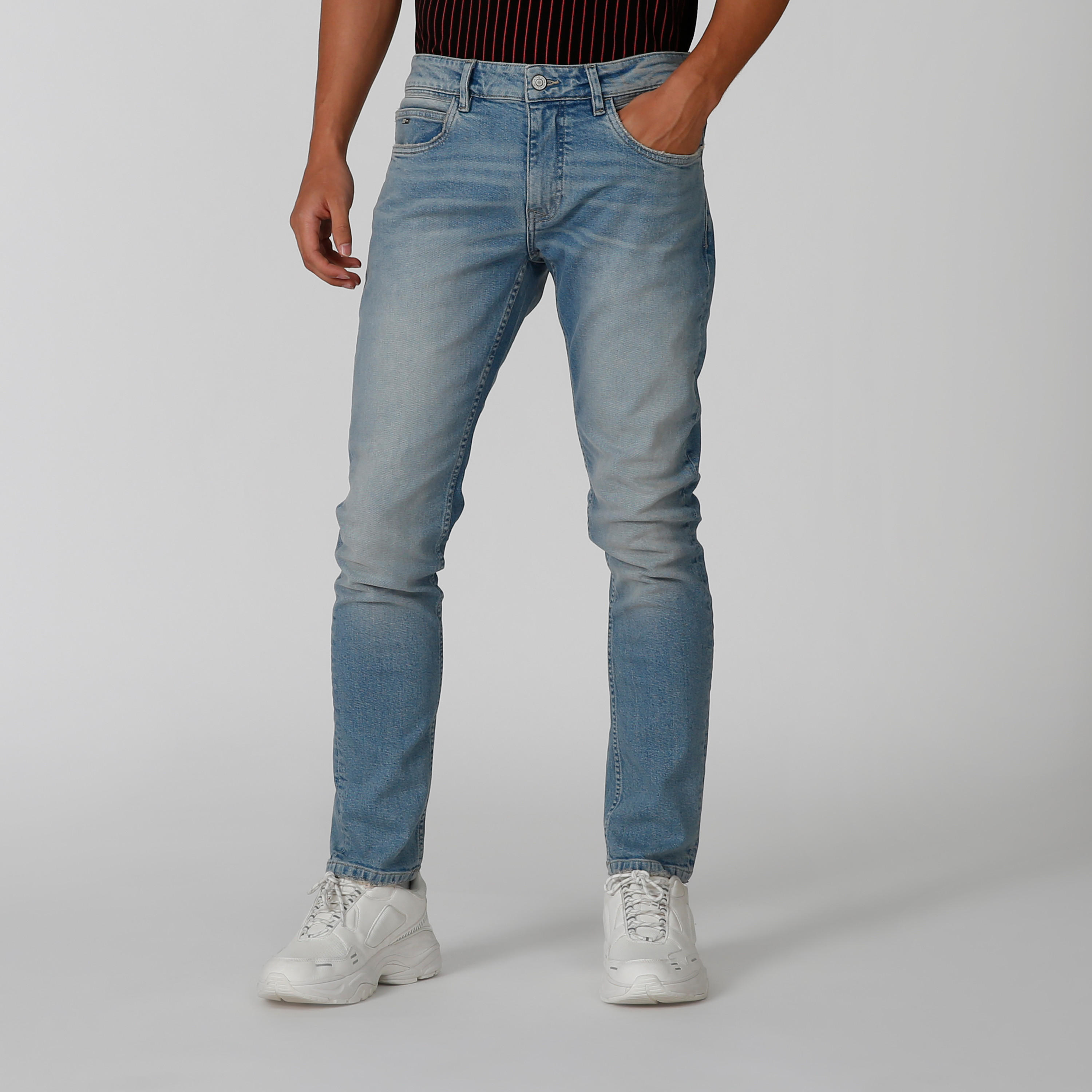 بنطلون جينز سادة طويل بجيوب وحلقات للحزام-men-clothing-bottoms-jeans-image-3