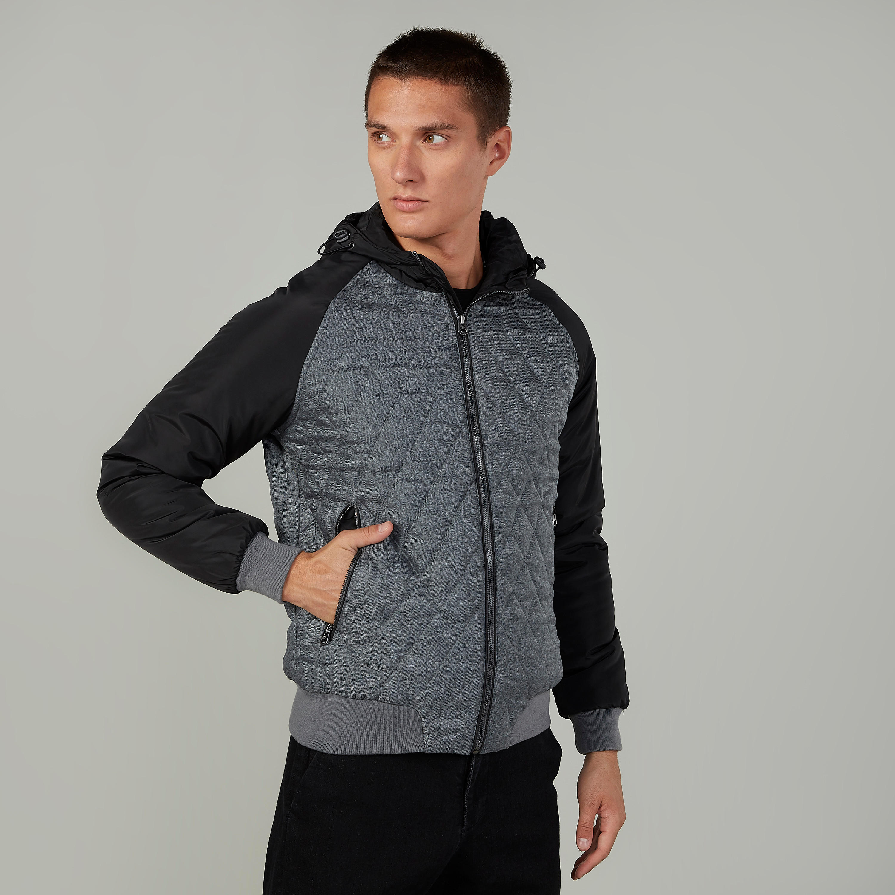 جاكيت جيليه مبطّن بقبّعة وأكمام طويلة-men-clothing-jacketsandblazers-jackets-image-1