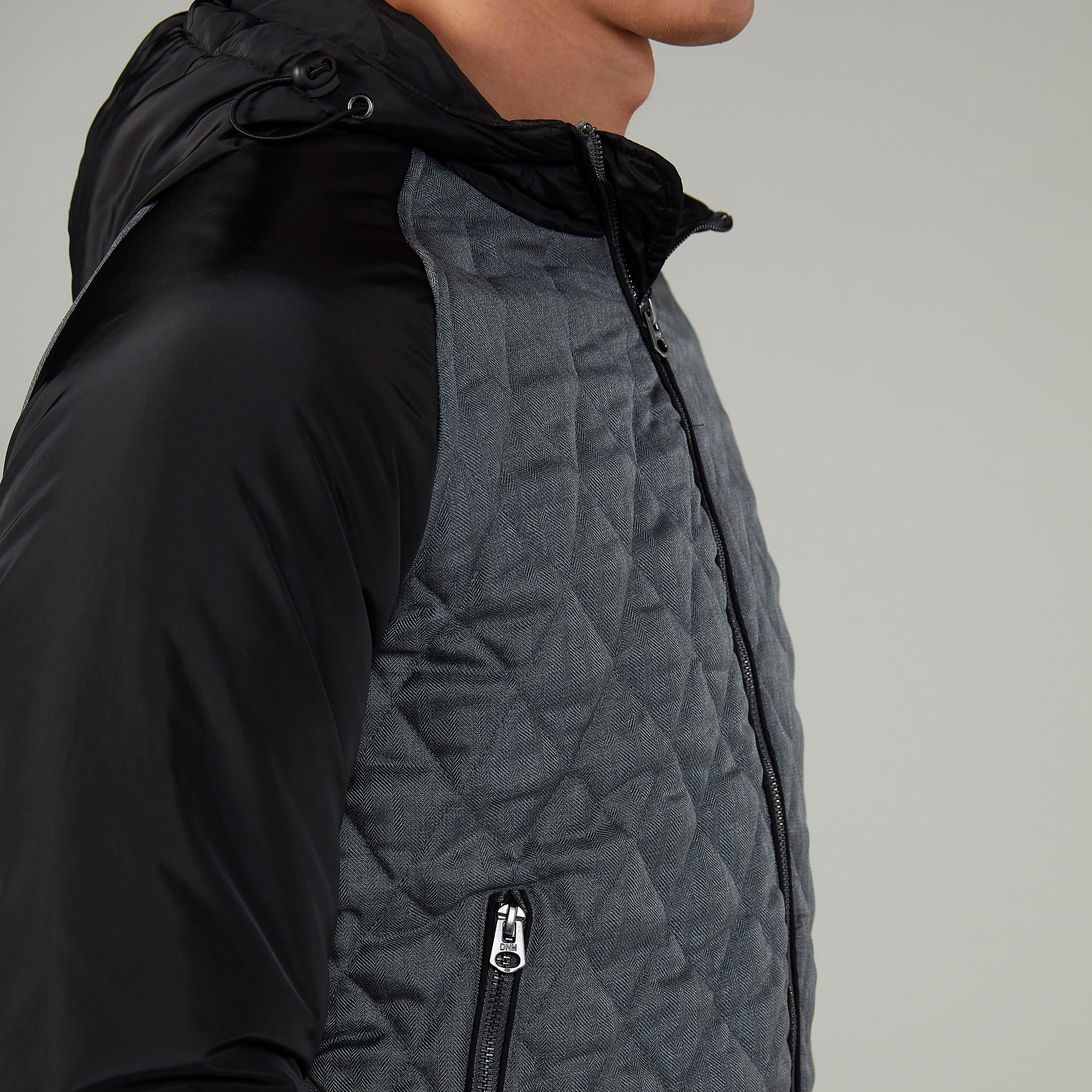 جاكيت جيليه مبطّن بقبّعة وأكمام طويلة-men-clothing-jacketsandblazers-jackets-image-3